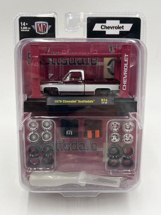 M2 Machines Model Kits 1979 Chevrolet Scottsdale R74