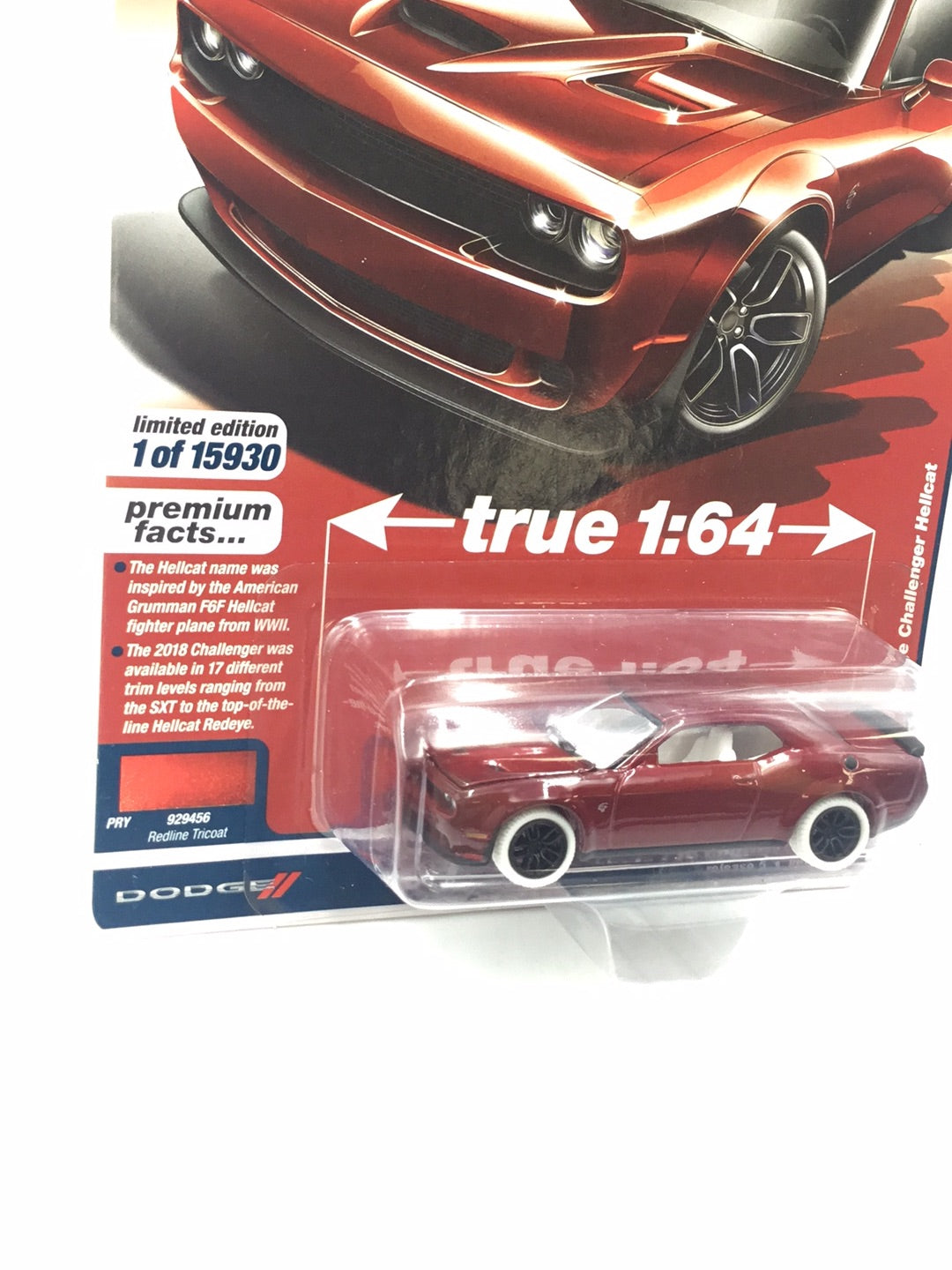 Auto World Modern Muscle 2018 Dodge Challenger Hellcat Ultra Red Chase
