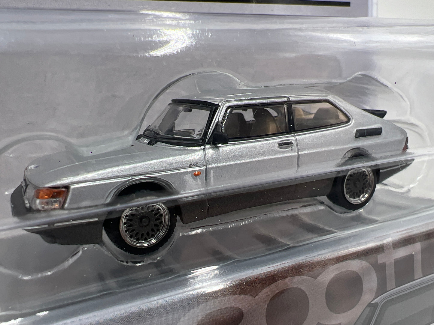 Tarmac Works Mijo Exclusives Saab 900 Turbo Silver #56 240A