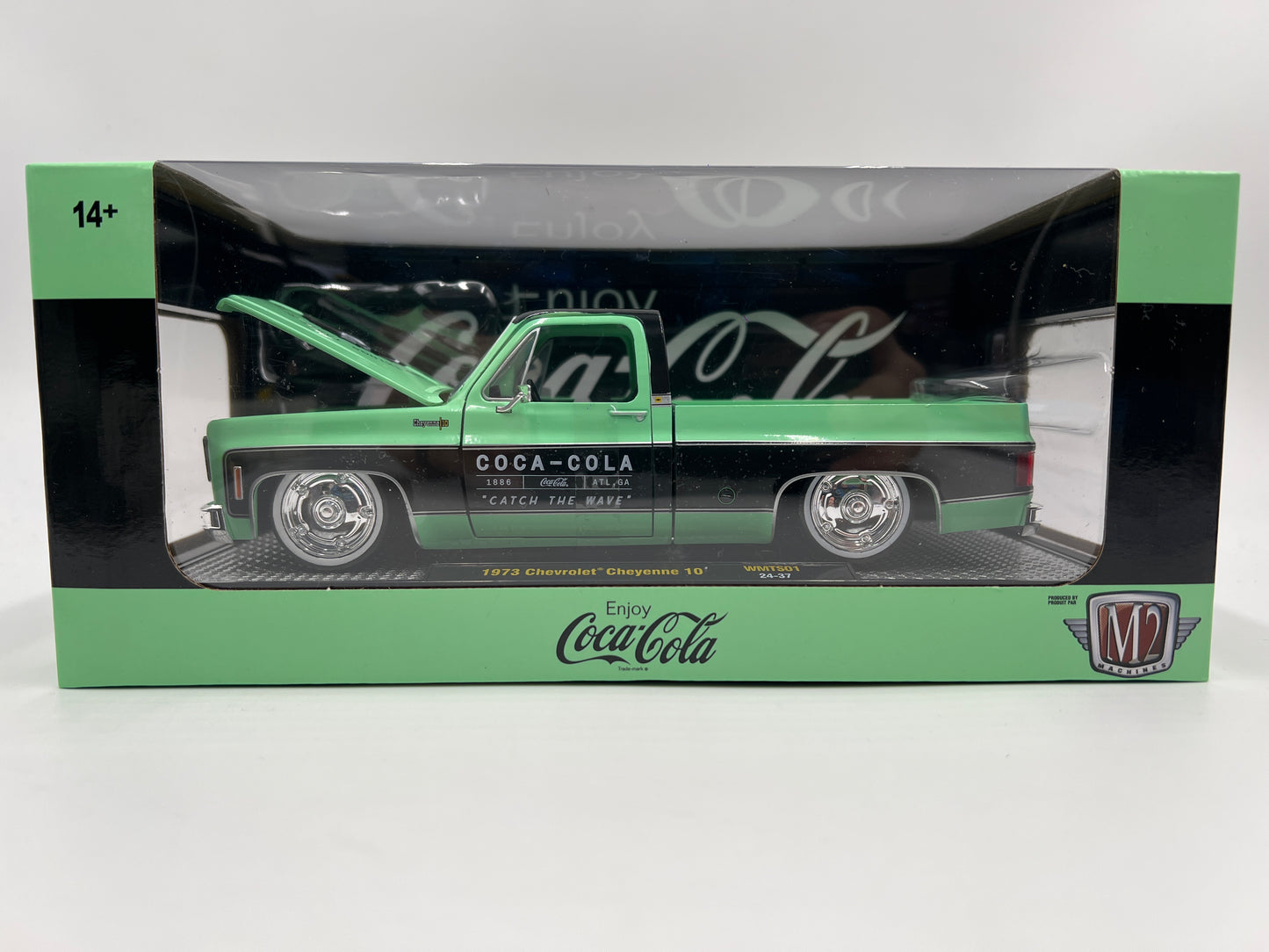 M2 Machines 1/24 Coca Cola 1973 Chevrolet Cheyenne 10 Green WMTS01