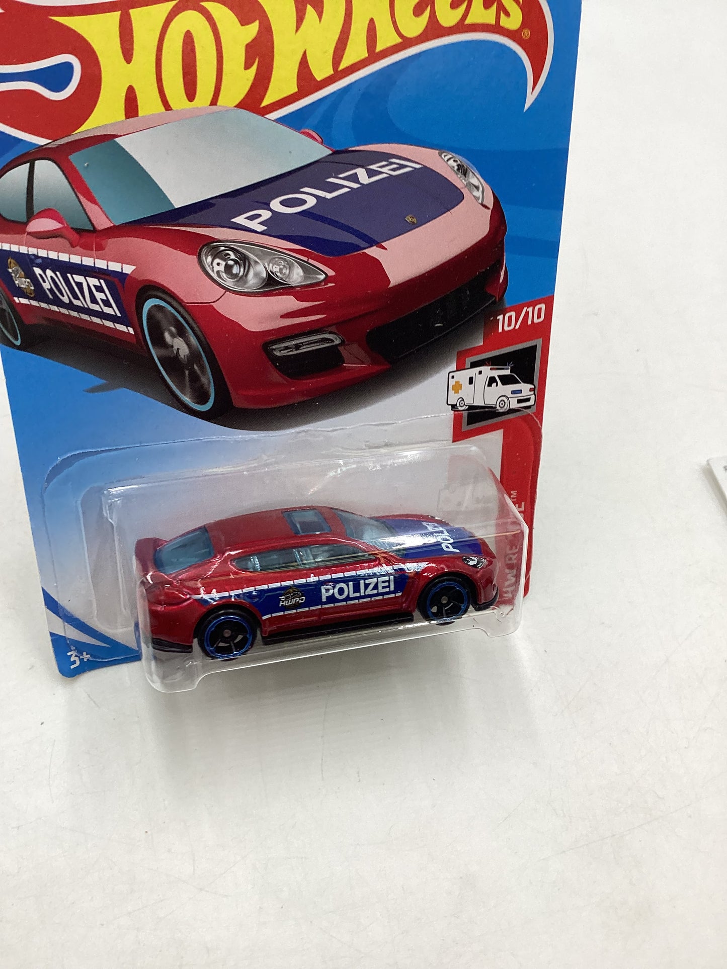 2019 Hot Wheels #100 Porsche Panamera Police Red 98F