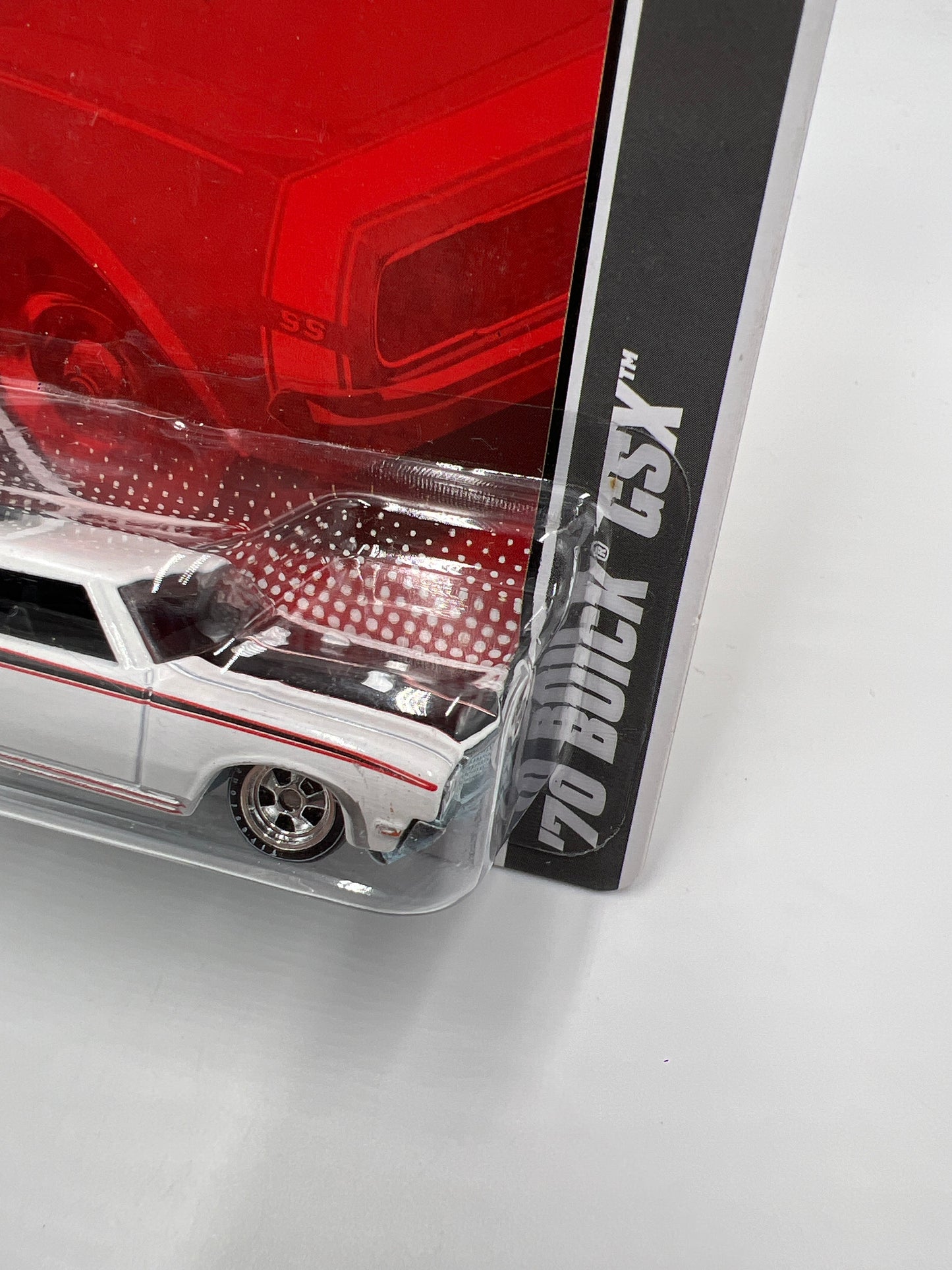 Hot Wheels Premium Garage Series #16 70 Buick GSX White W/Protector