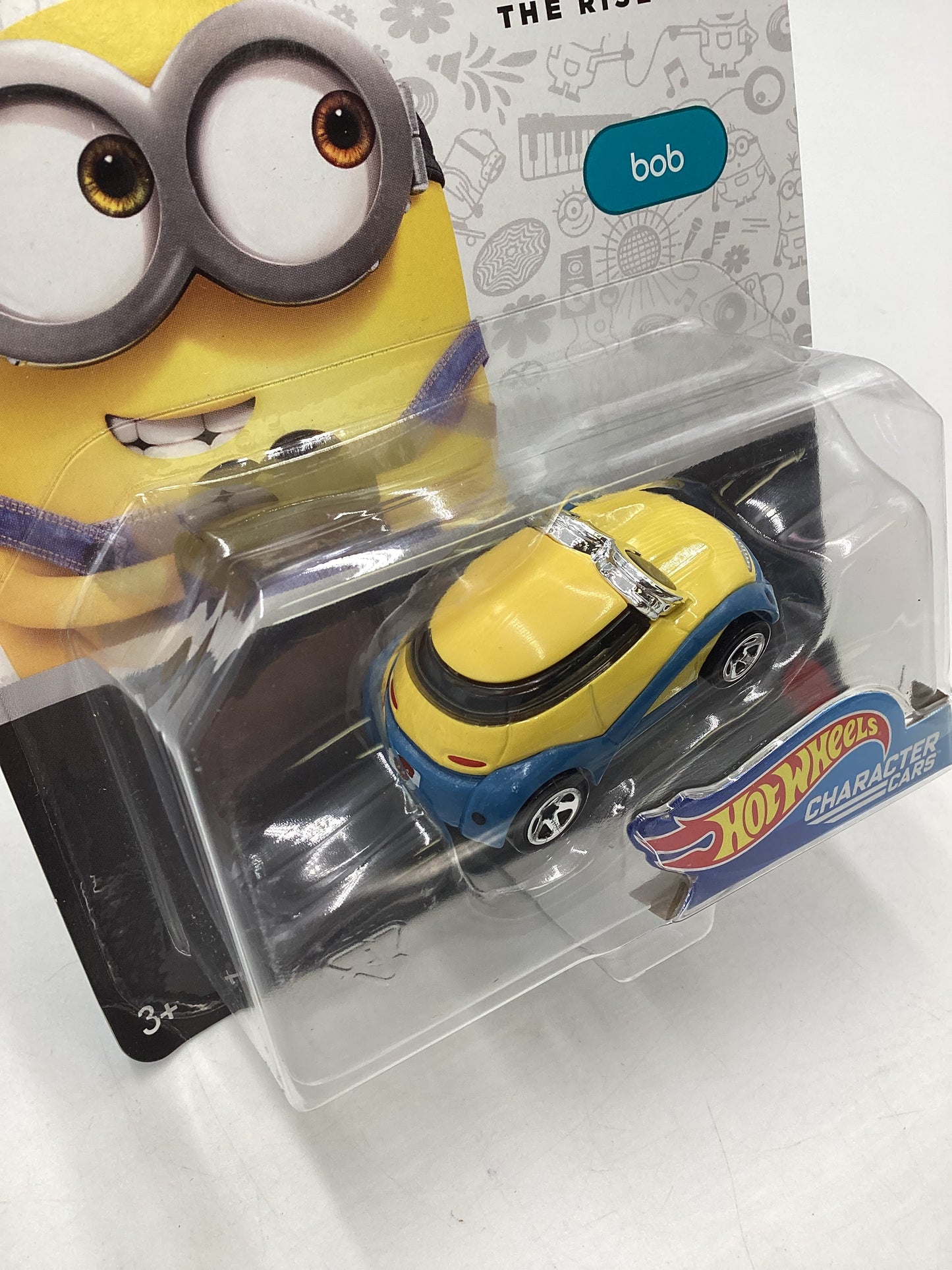 2018 Hot Wheels Character cars Minions Bob 4/6 111A