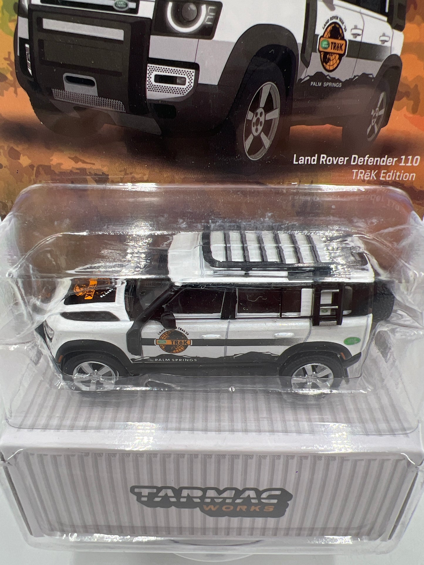 Tarmac Works x Global 64 Mijo Exclusives Limited Edition Land Rover Defender 110 Trek Edition White