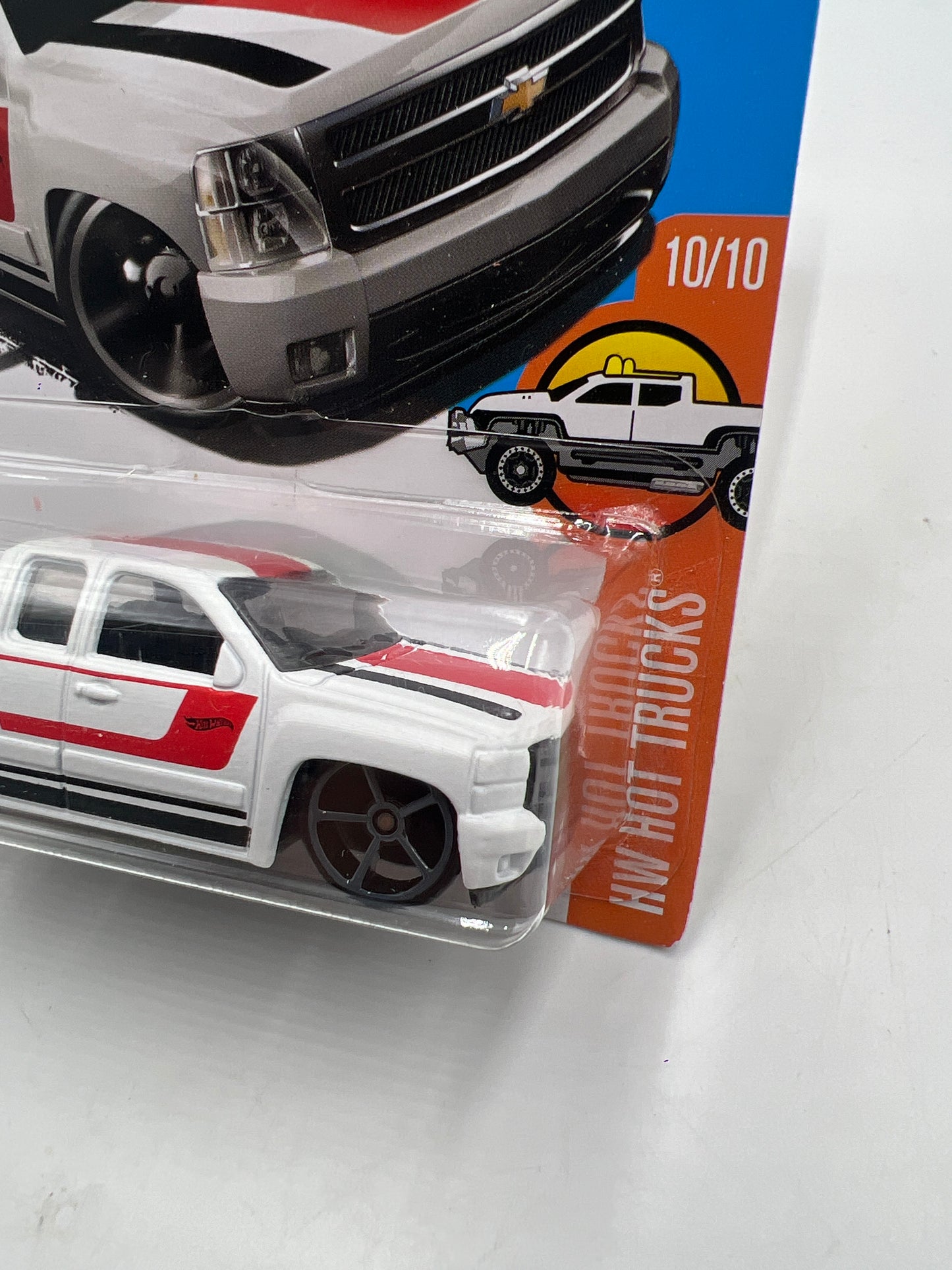 2017 Hot Wheels Hot Trucks #60 Chevy Silverado White 18D