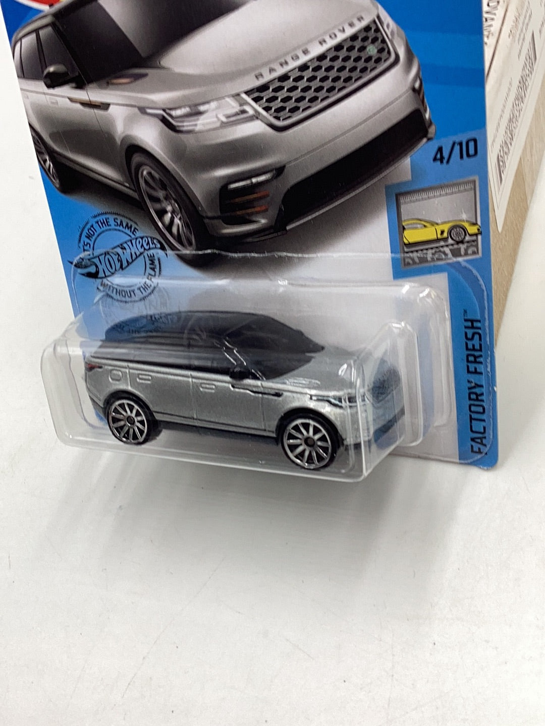 2019 Hot wheels #237 Range Rover Velar 61A