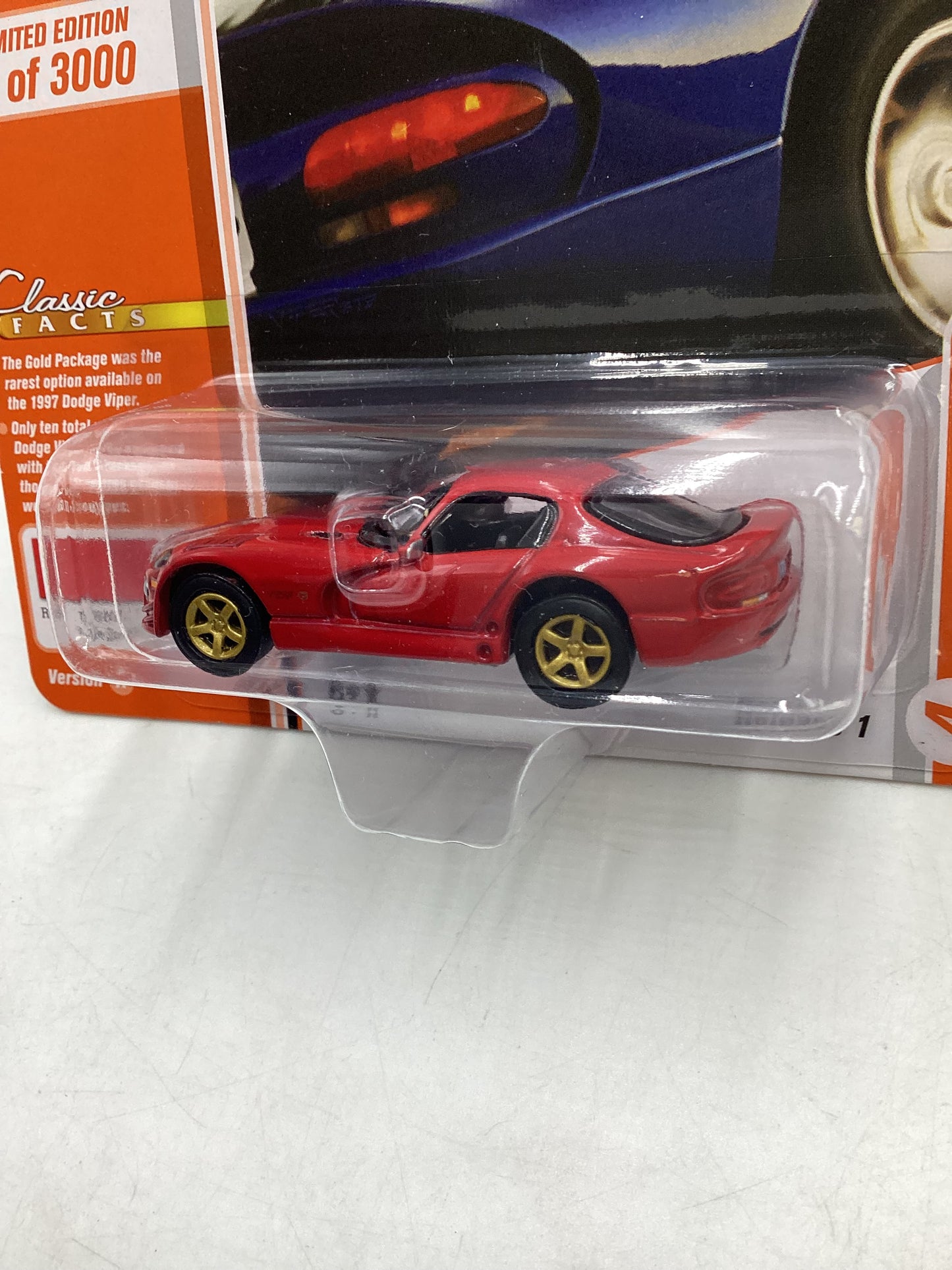 Johnny Lightning Classic Gold Collection Dodge Red 1997 Dodge Viper GTS 227G