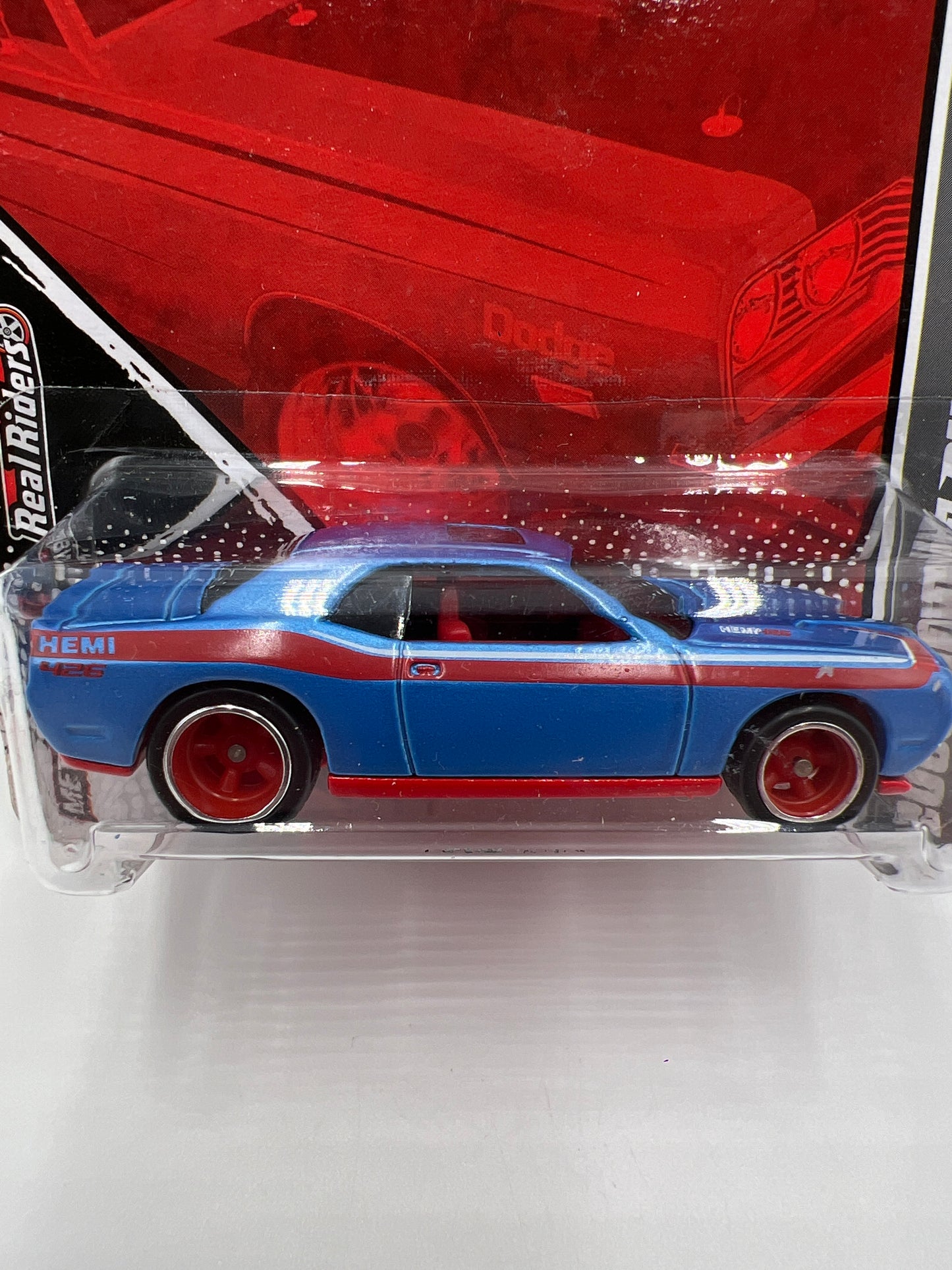 Hot Wheels Premium Garage Series #8 2008 Dodge Challenger SRT8 Blue