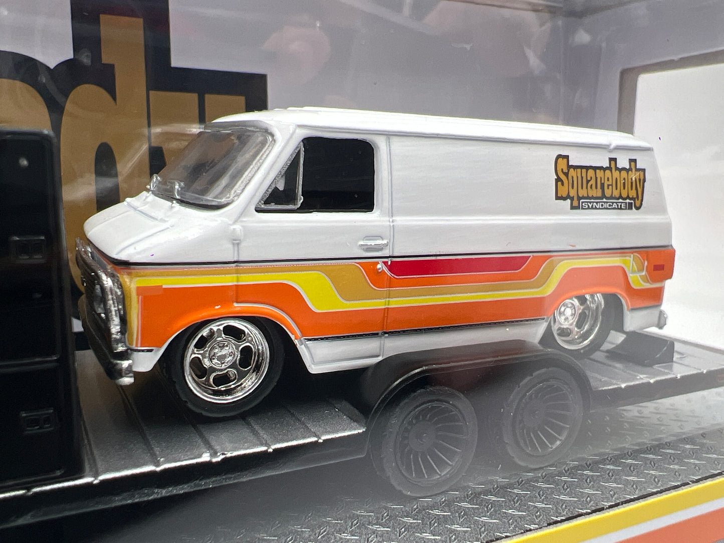 M2 Machines Auto Haulers Squarebody Syndicate 1974 Silverado C30 4x4 & 1973 Chevrolet Van G10 S45