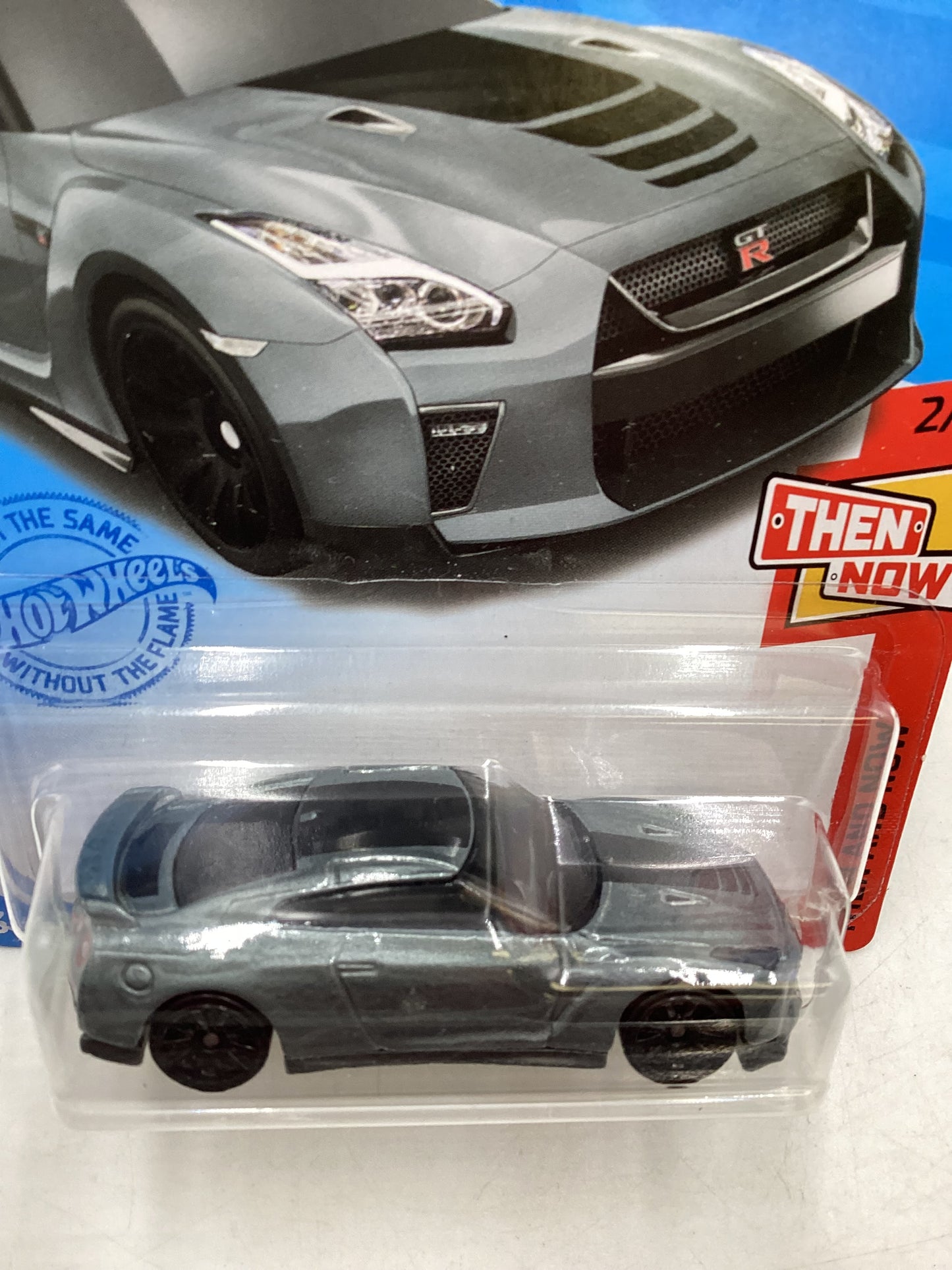 2021 Hot wheels #79 17 Nissan GT-R (R35) Gray *Bad Card* 82F