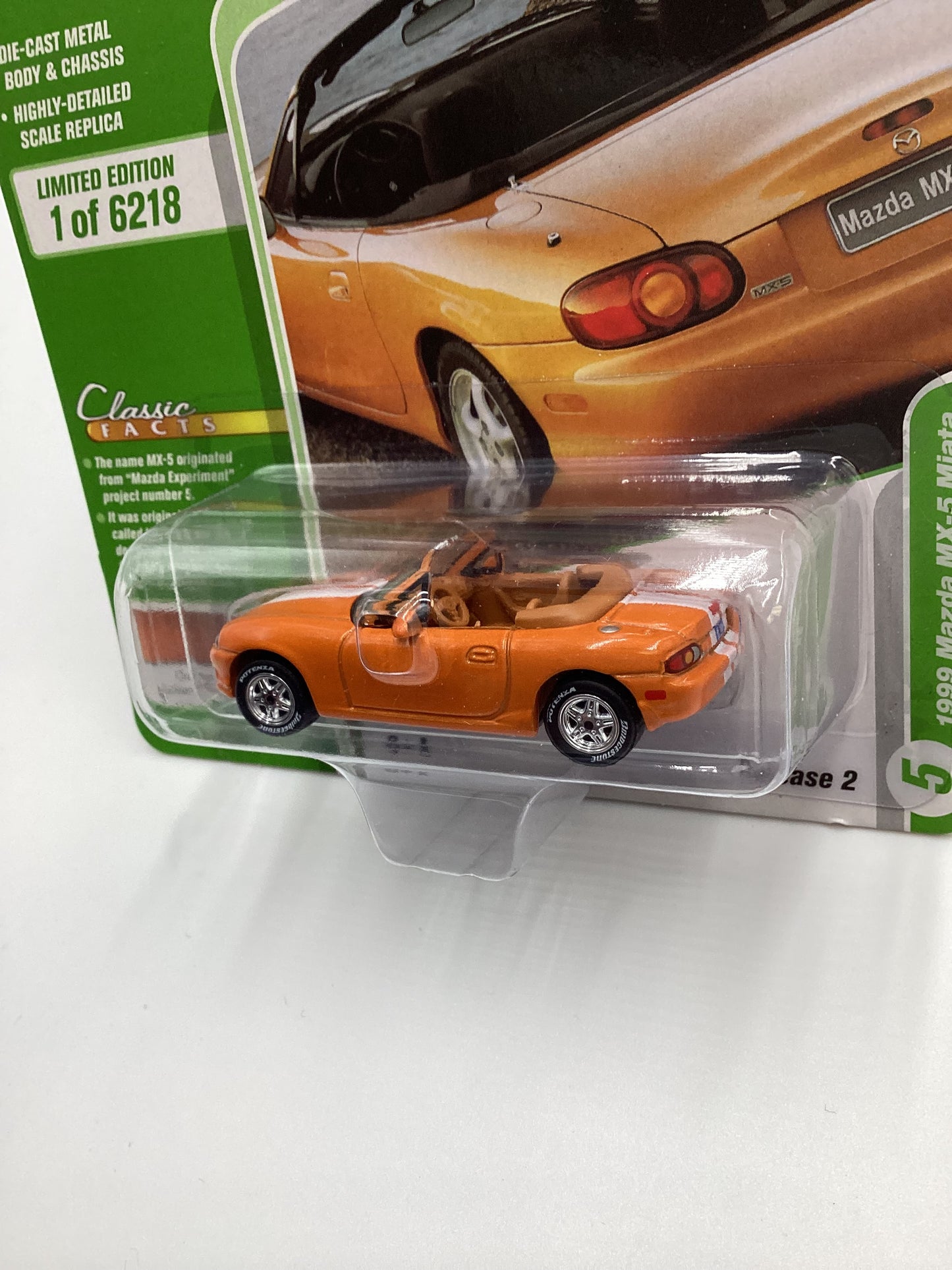 Johnny Lightning Classic Gold Collection Release 2 Version B 1999 Mazda MX-5 Miata Orange 230E