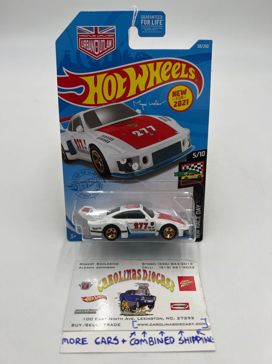 2021 Hot Wheels HW Race Day #58 Porsche 935 White 102A