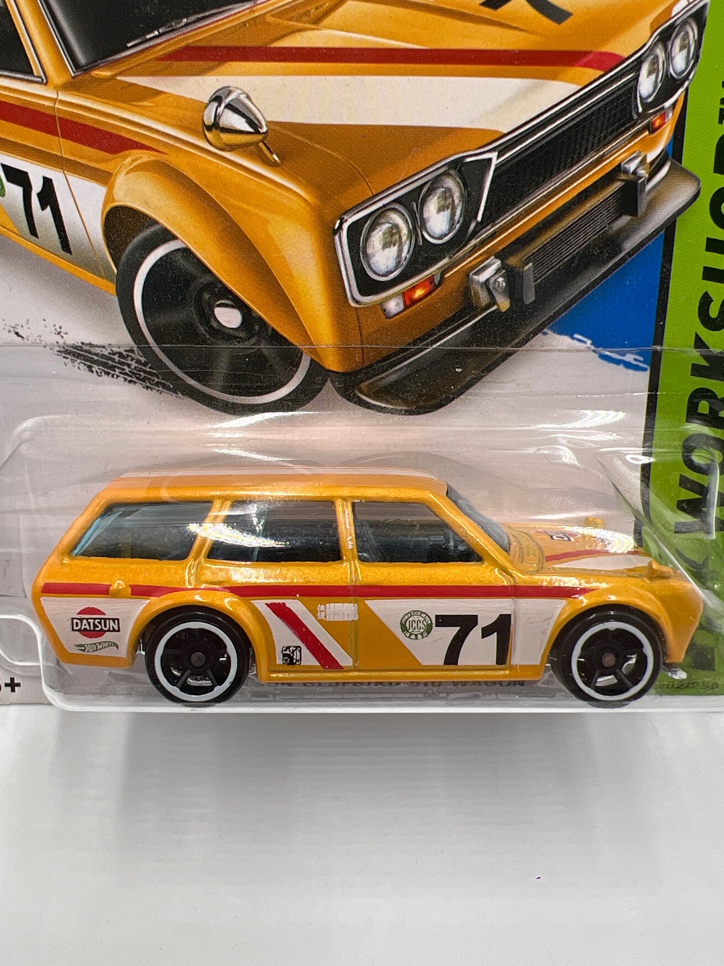 2015 Hot Wheels Workshop #202 71 Datsun Bluebird 510 Wagon Yellow