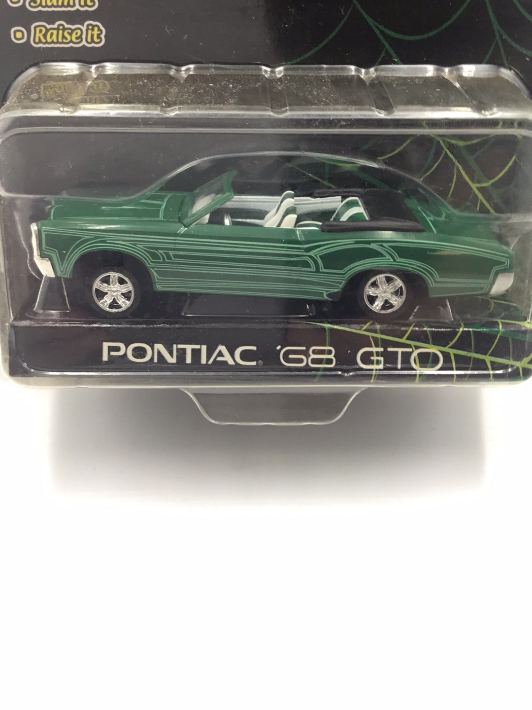 Loc Riderz Pontiac 68 GTO with poseable suspension