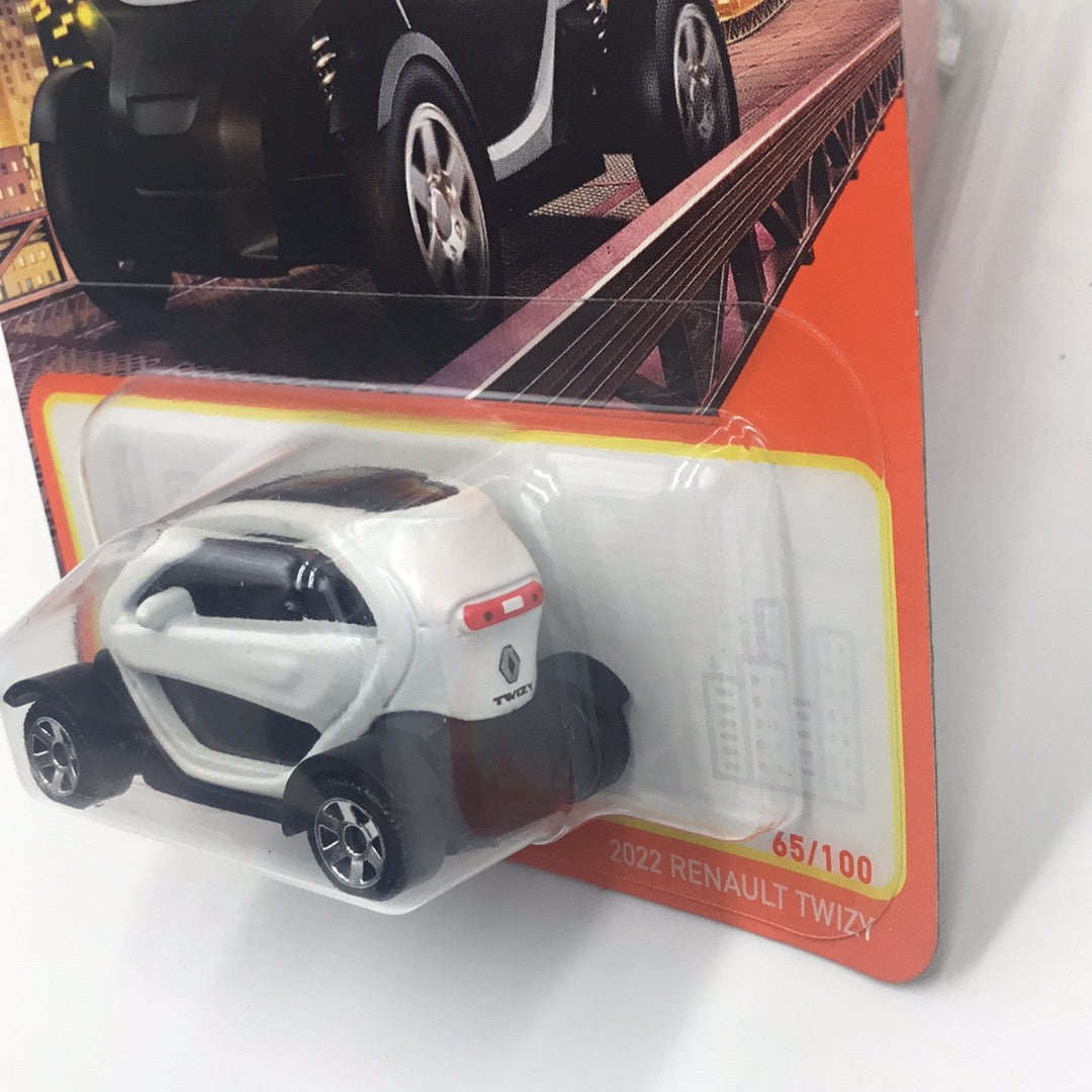 2024 matchbox #65 2022 Renault Twizy white 61F