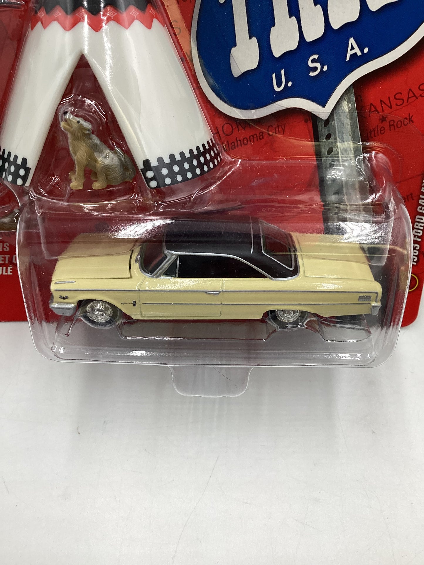 Johnny Lightning Road Trip USA #1963 Ford Galaxie 500 189E