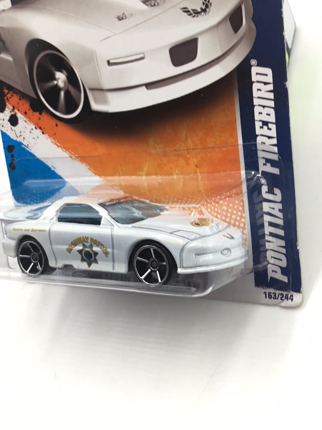 2011 Hot Wheels #163 Pontiac Firebird (White)