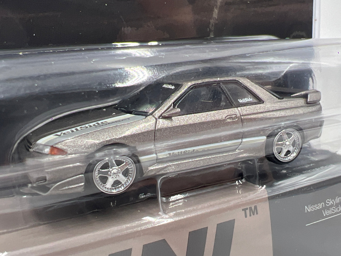 Mini GT #971 VeilSide Combat C-I Nissan Skyline GT-R R32 Gray 235B