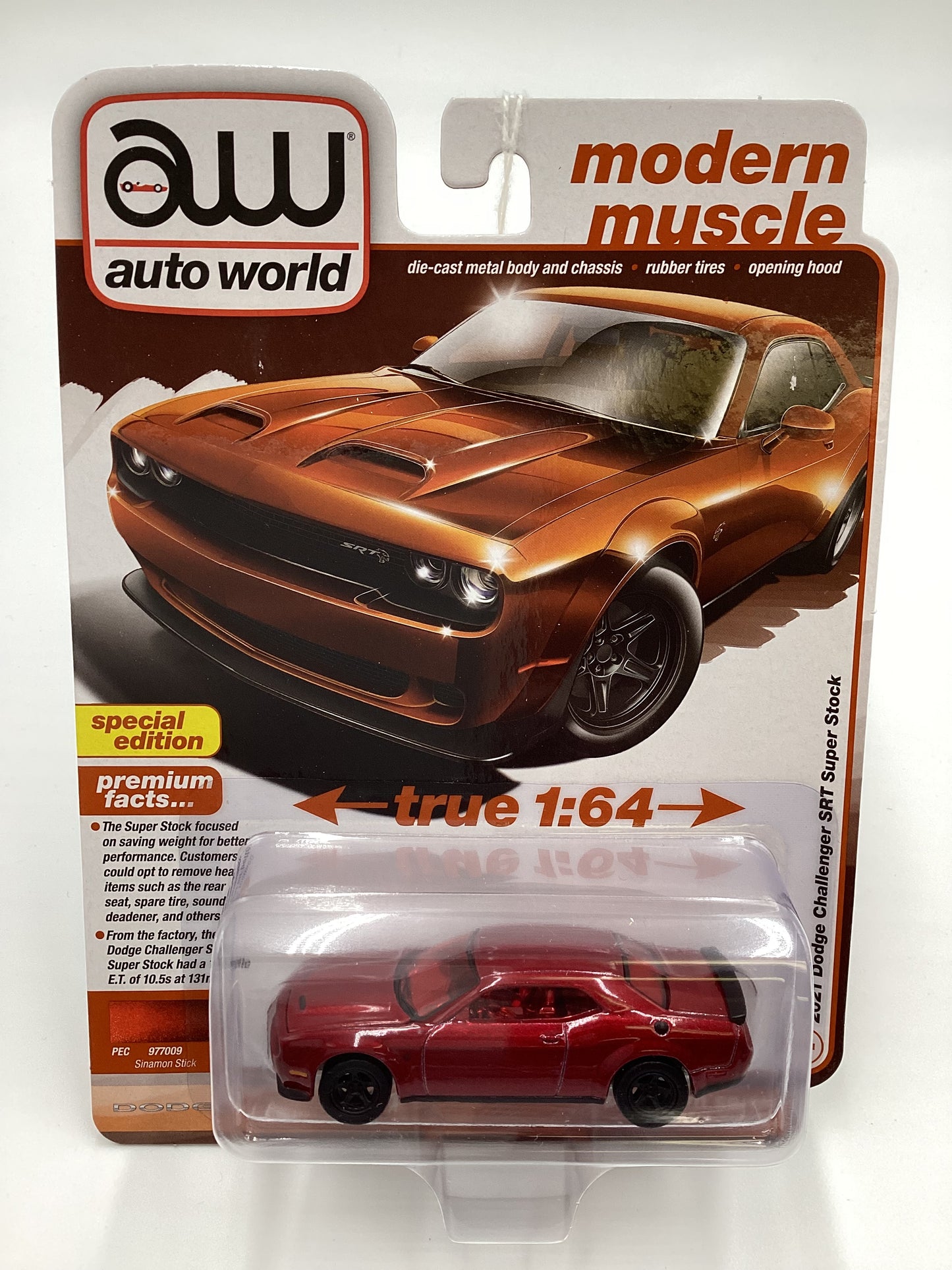 Auto World Modern Muscle Release 5 Version A 2021 Dodge Challenger SRT Super Stock Red Ultra Red Chase