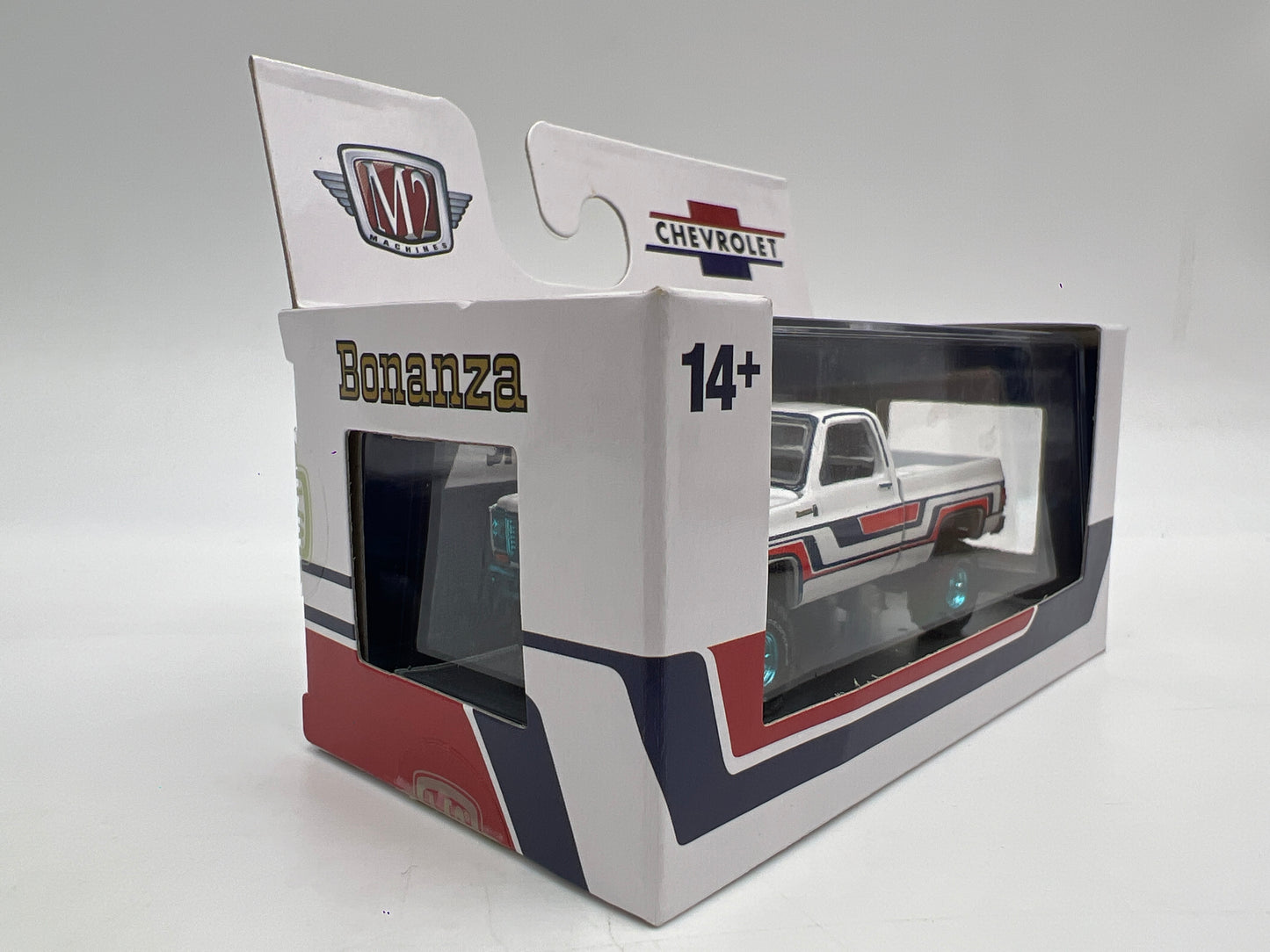 2026 M2 Machines WMTS24 CHASE Walmart Exclusive 1976 Chevy K-10 Spirit Of 76 4x4 White