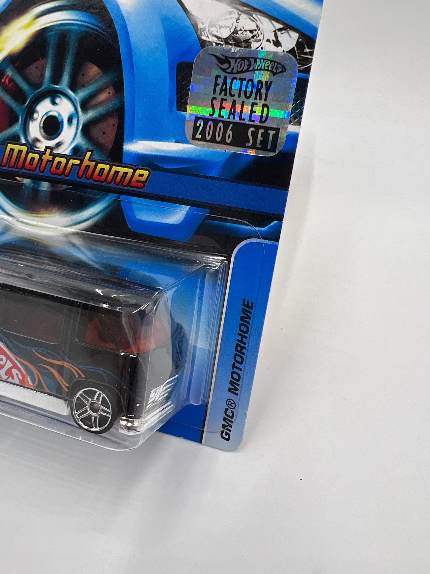 2006 Hot Wheels Factory Sealed #208 GMC Motorhome Black W/PR5 Wheels 238H