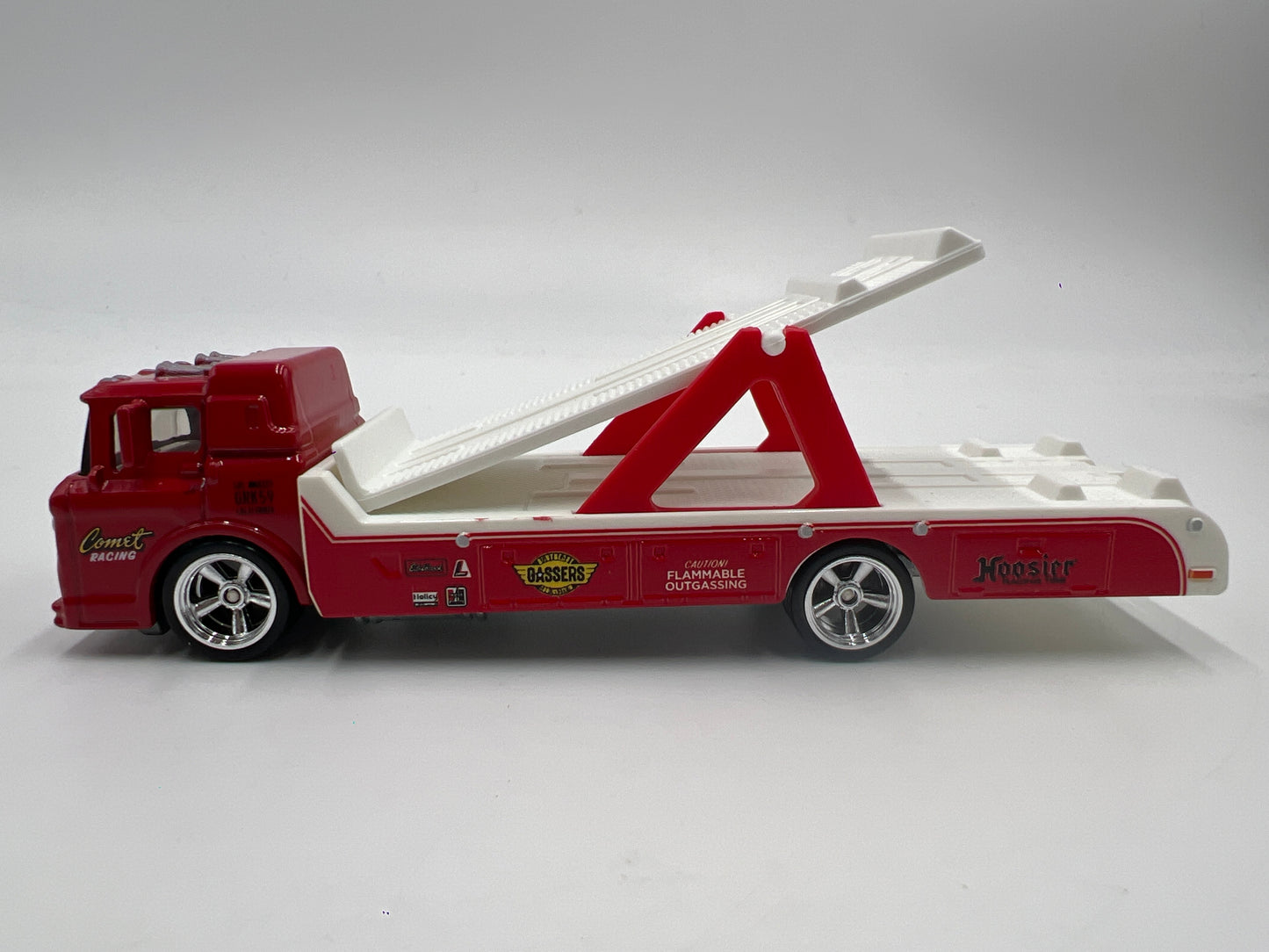 Hot Wheels 1/64 Premium Team Transport #28 65 Mercury Comet Cyclone & Ford C-800 Red Loose