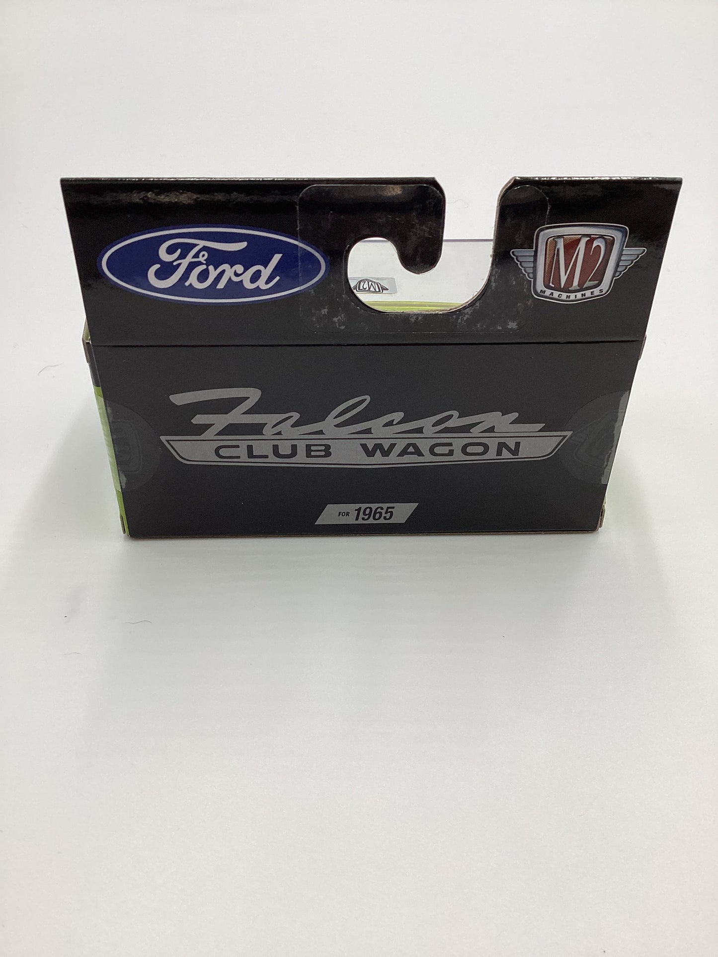 M2 Machines 1965 Ford Falcon Club Wagon R75
