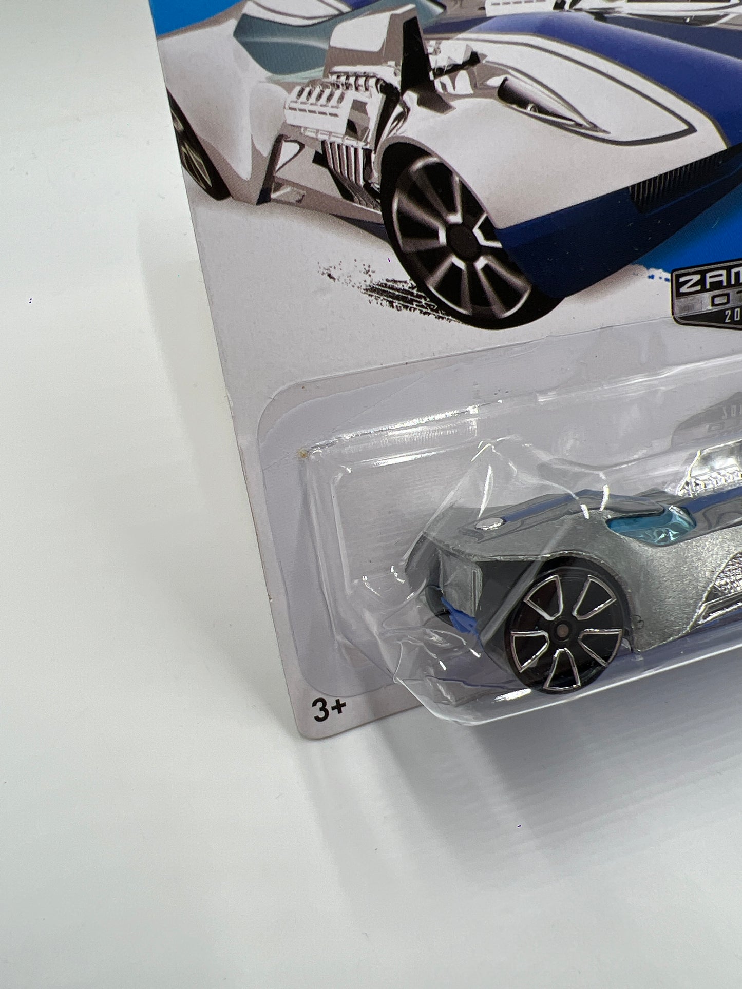 2014 Hot Wheels Walmart Exclusive Zamac 17 #226 Twin Mill III Card Not Perfect 145G