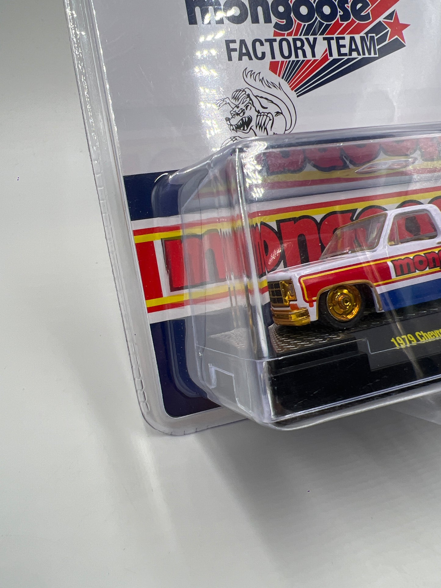 M2 Machines Hobby Exclusive CHASE Mongoose 1979 Chevrolet Silverado HS19