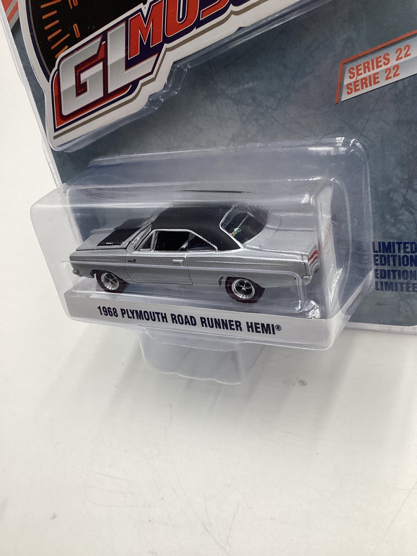 Greenlight GL Muscle Series Series 22 1968 Plymouth Road Runner Hemi Silver 178E