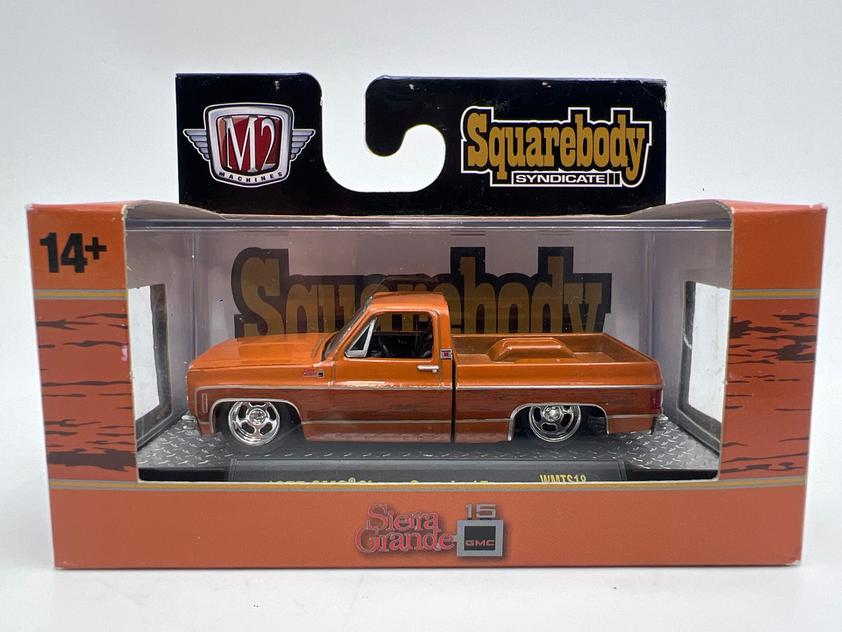 M2 Machines WMTS18 Squarebody Syndicate 1977 GMC Sierra Grande 15 Orange