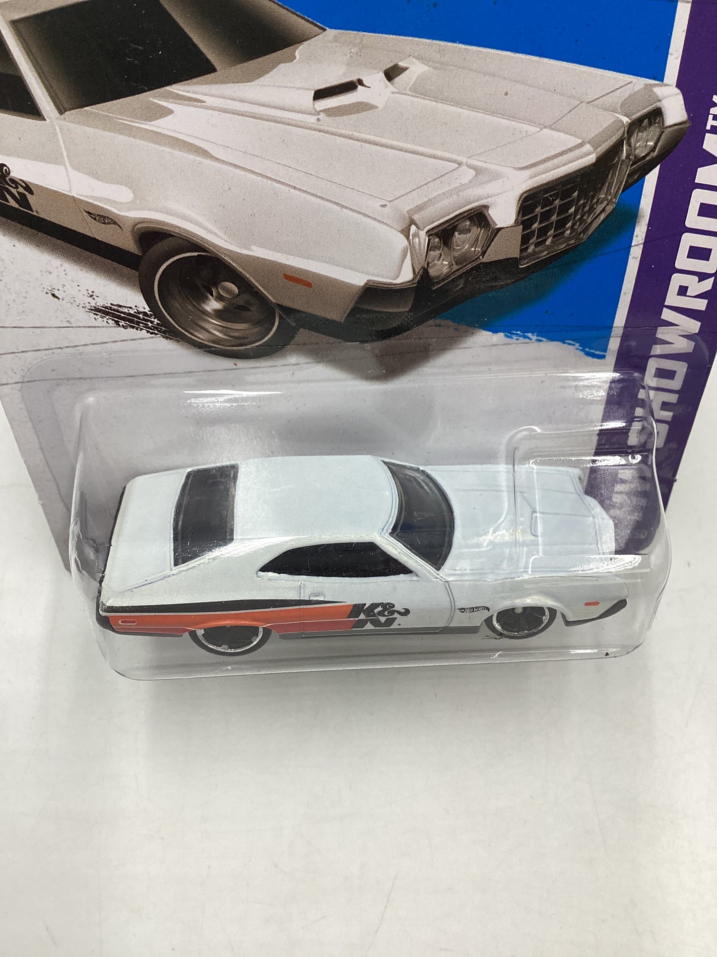 2013 Hot Wheels #242 72 Ford Gran Torino Sport White 20A