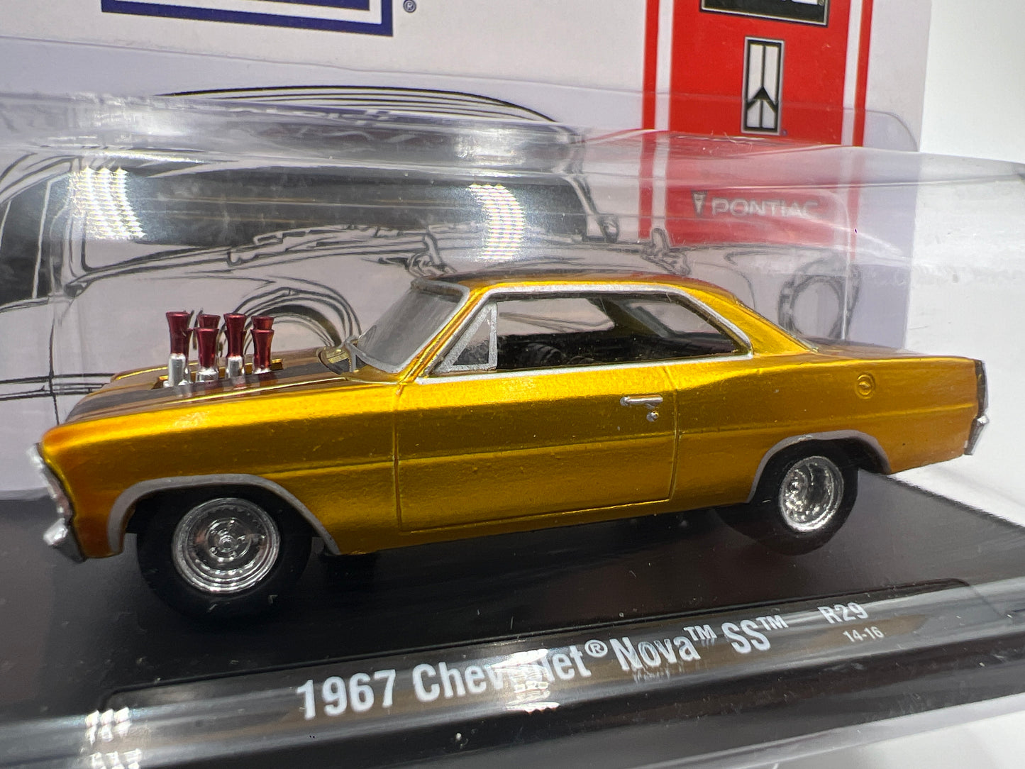 M2 Machines Auto Drivers 1967 Chevrolet Nova SS Gold R29 193D