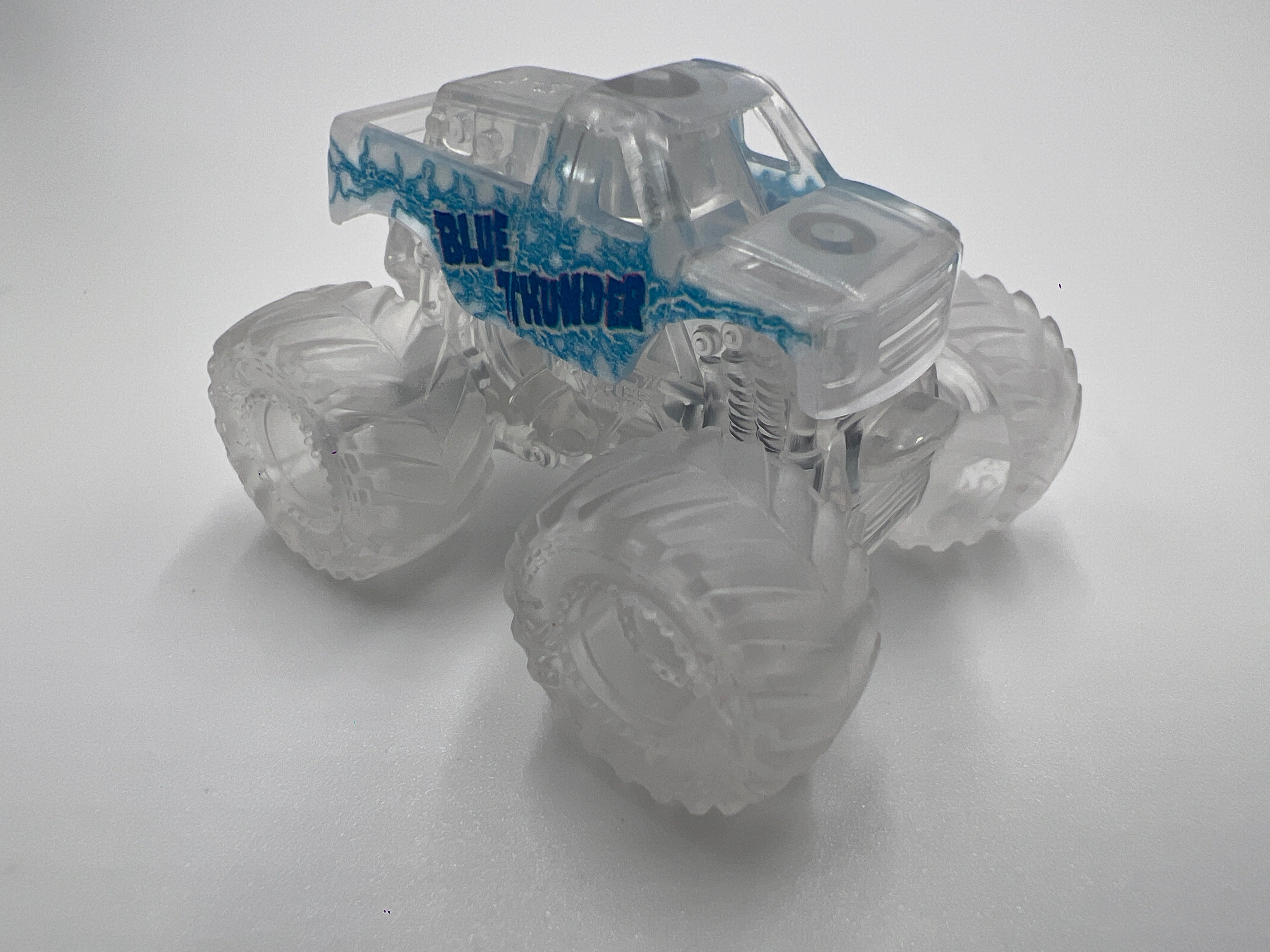 Monster Jam Mini Series 16 #735 Blue Thunder Clear Chase