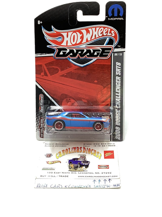 Hot wheels garage 2008 Dodge Challenger SRT8 with protector