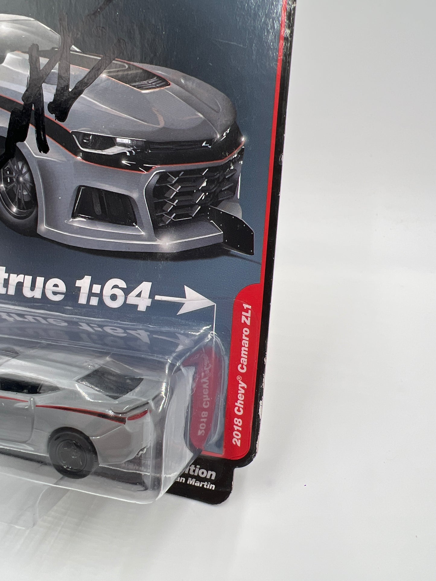 Auto World Special Edition SIGNED Ryan Martin 2018 Chevy Camaro ZL1 Gray W/Protector
