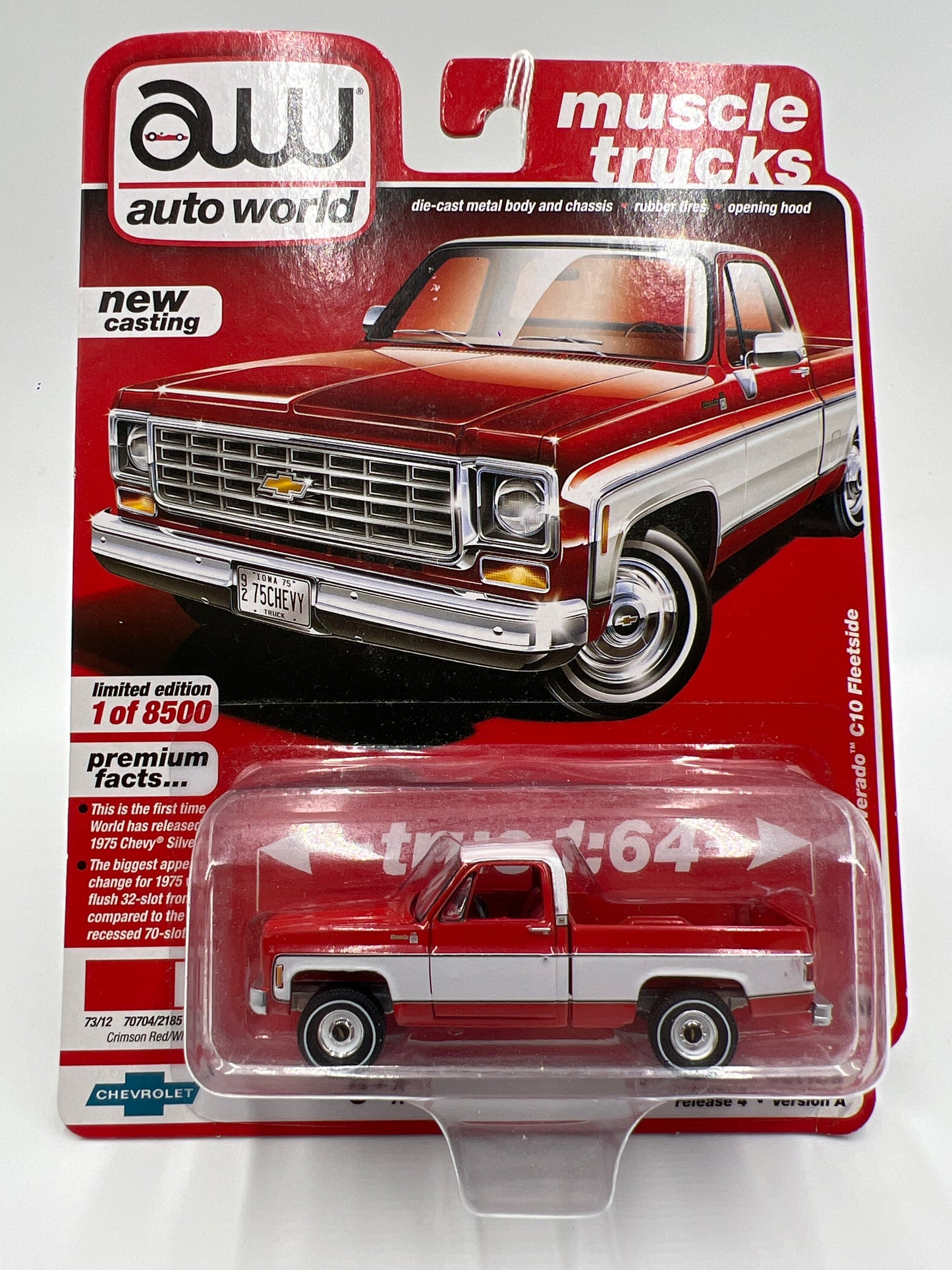 Auto World Muscle Trucks Release 4 Version A 1975 Chevy Silverado C10 Fleetside Red/White