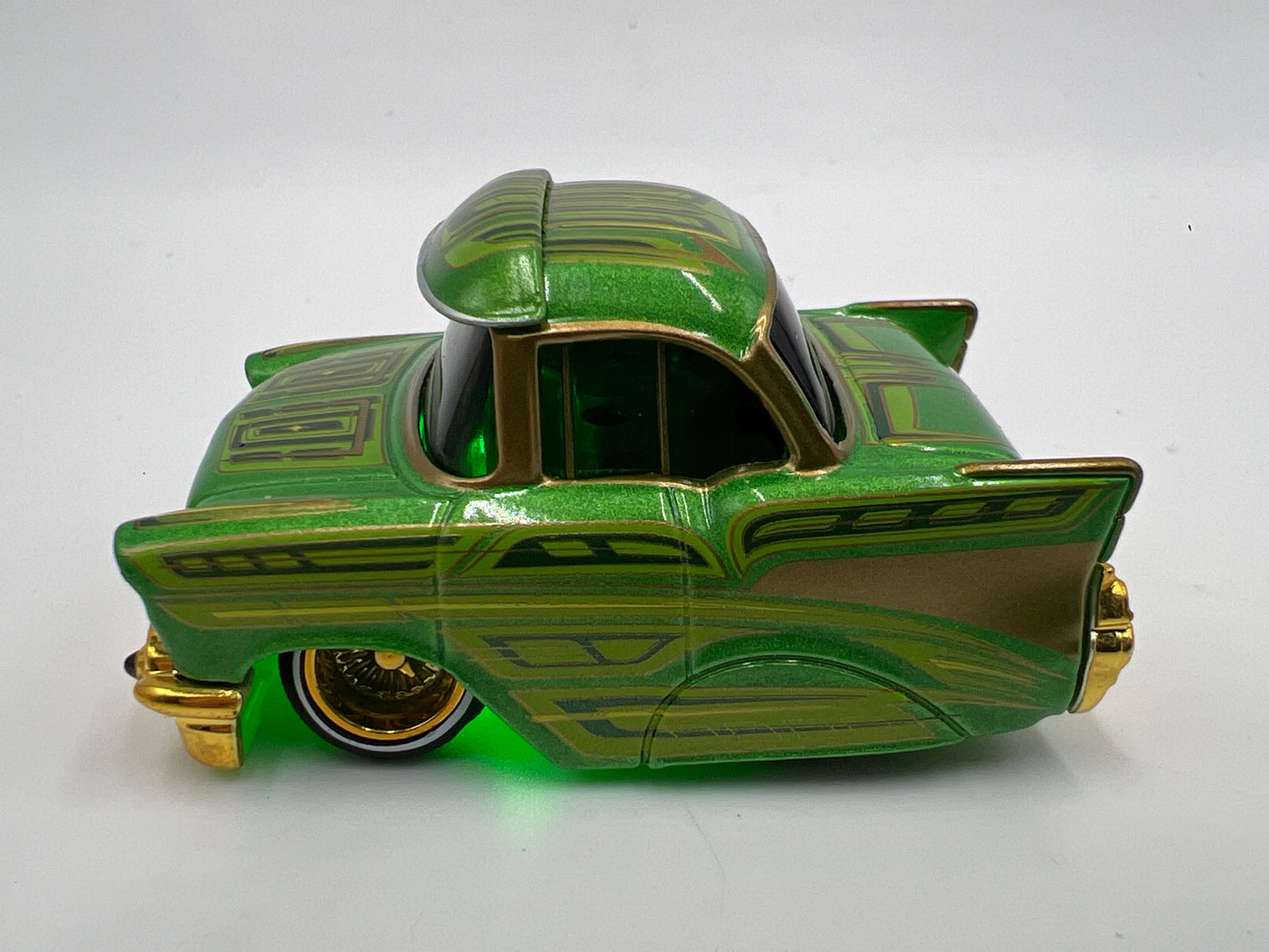 MGA Car Tuned Series 1 Show Glow Lowriders #6 57 Chevy Bel Air Green