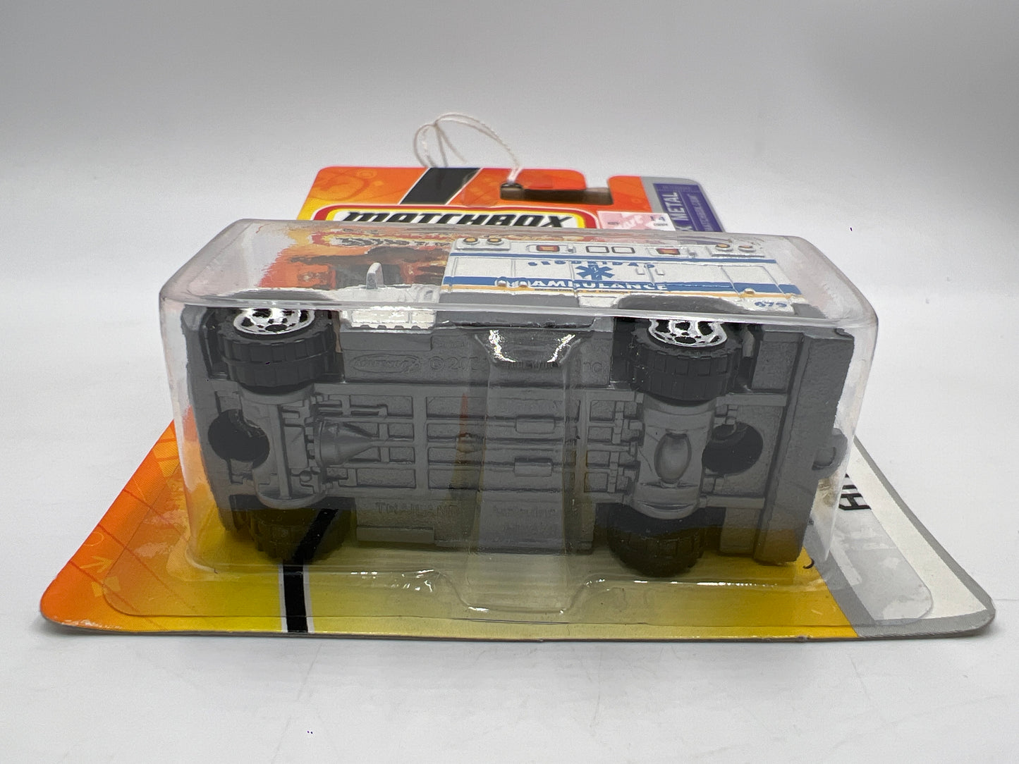 Matchbox MBX Metal #37 Ambulance White 216K