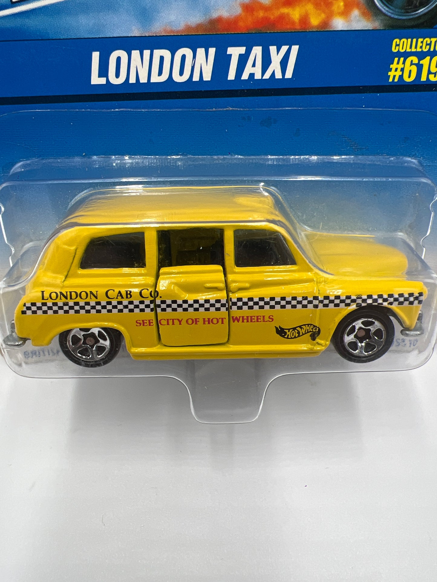 Hot Wheels Collector #619 London Taxi British Cab Service Yellow Card Not Perfect 239G