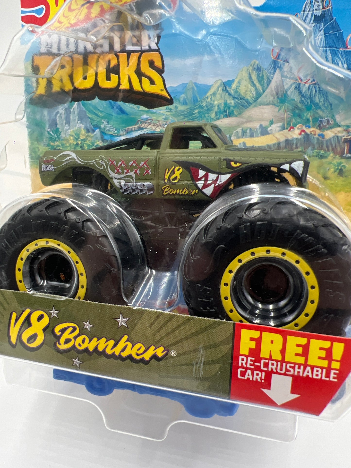 Hot Wheels Monster Trucks Crash Legends #25 V8 Bomber 124C