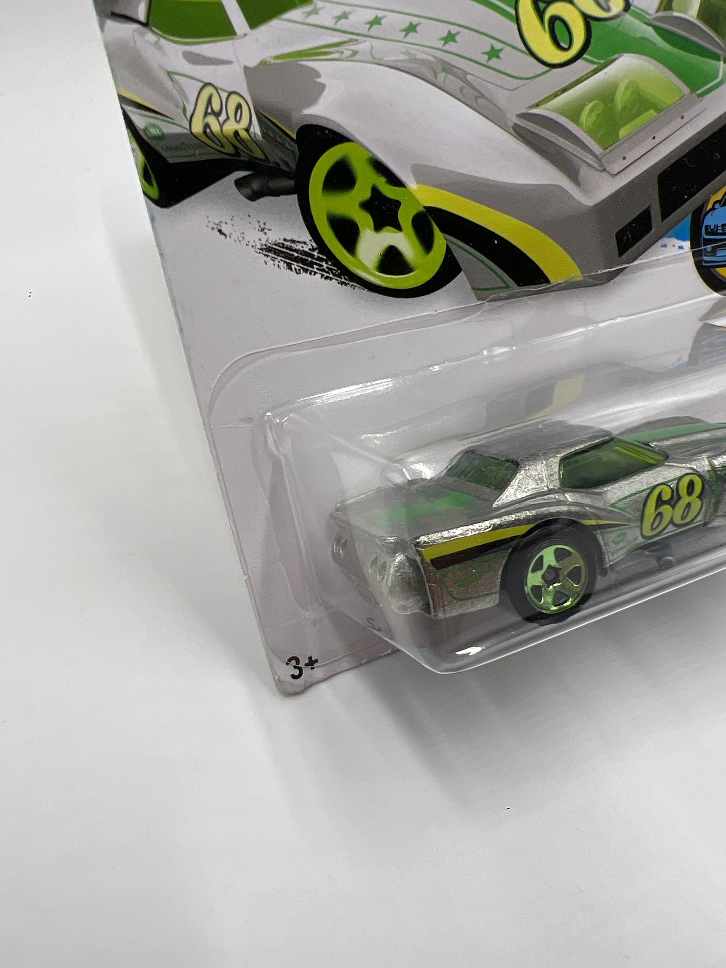 2016 Hot Wheels Walmart Exclusive Zamac #63 76 Greenwood Corvette 147i