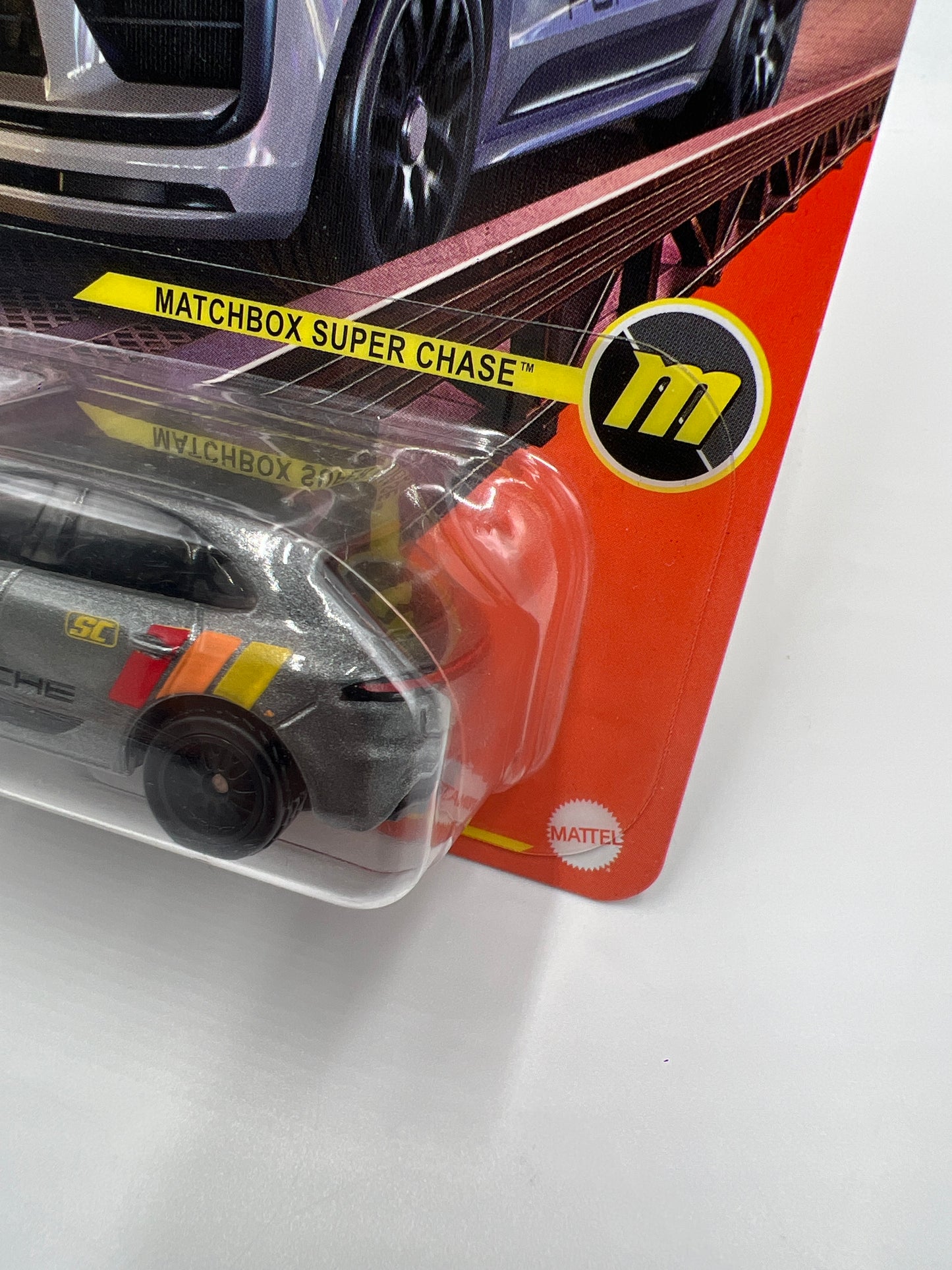 Matchbox Super Chase Porsche Macan S Gray W/Protector