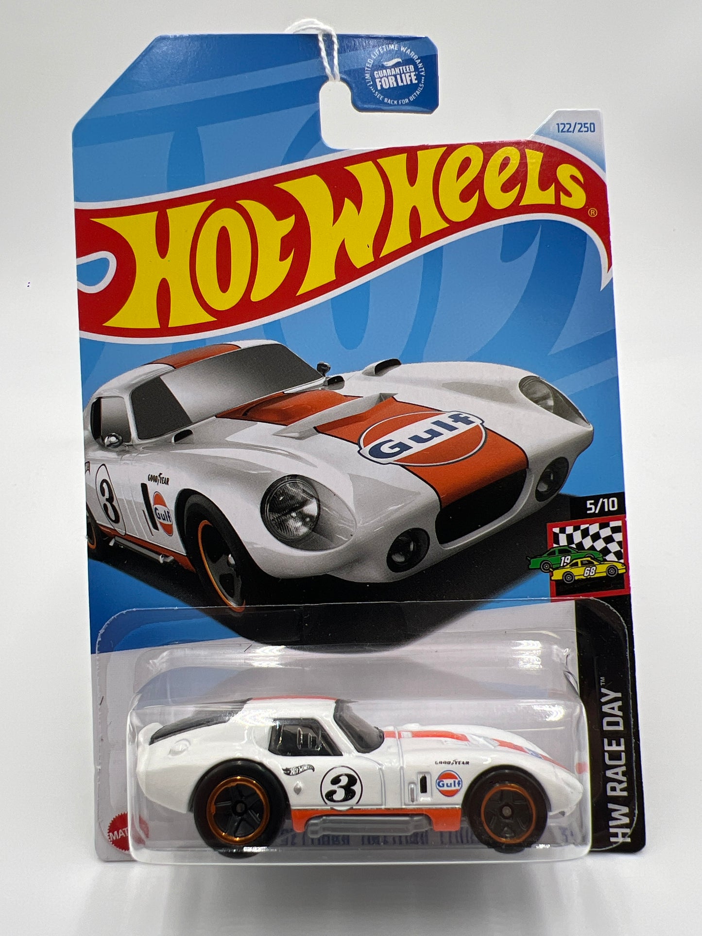 2024 Hot Wheels Walgreens Exclusive Race Day #122 Shelby Cobra Daytona Coupe Gulf White 239F