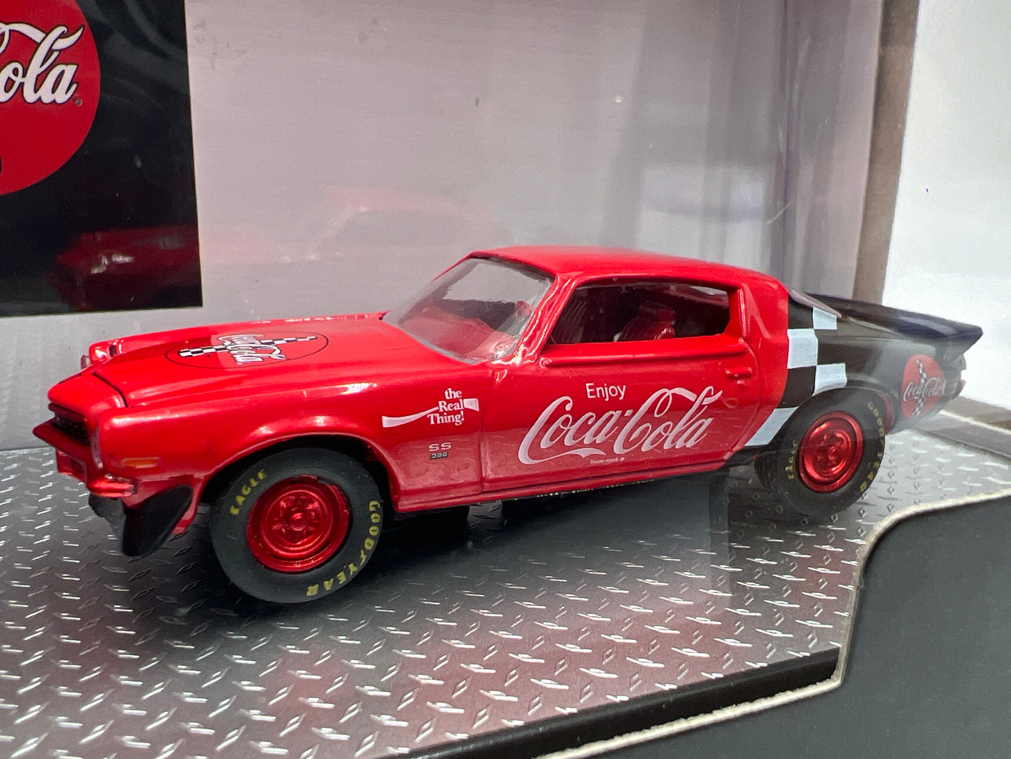 M2 Machines Auto Haulers CHASE Coca Cola 1968 Chevrolet C60 Truck & 1971 Chevrolet Camaro TW21