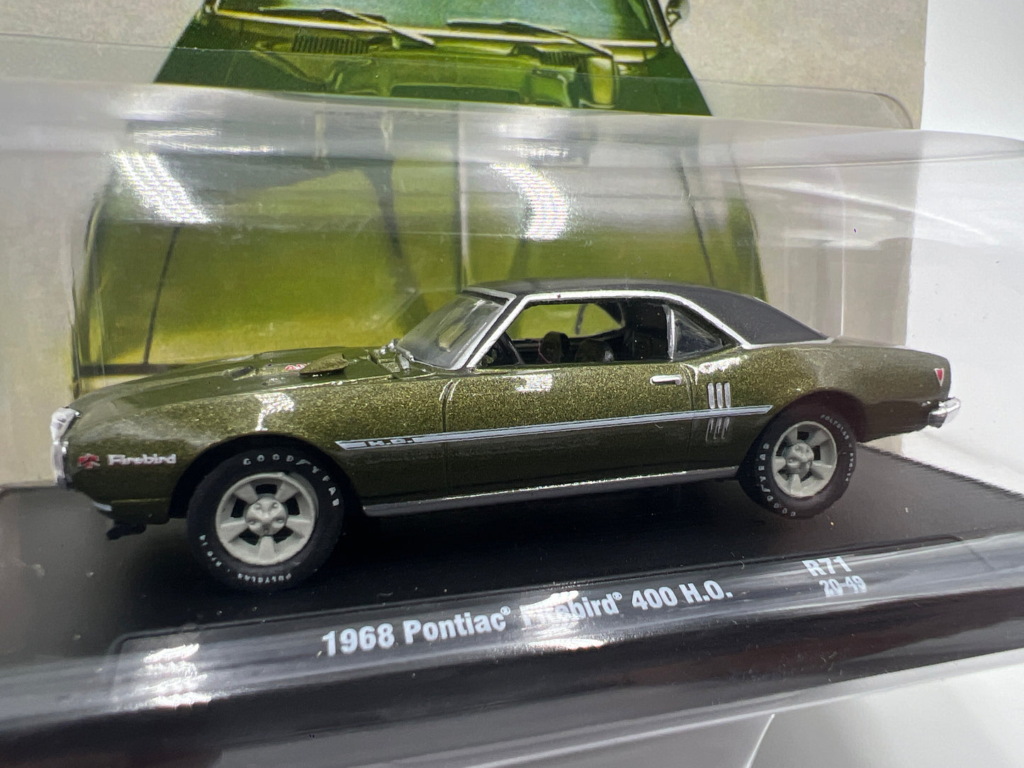 M2 Machines Auto-Drivers 1968 Pontiac Firebird 400 H.O. Green R71 188P