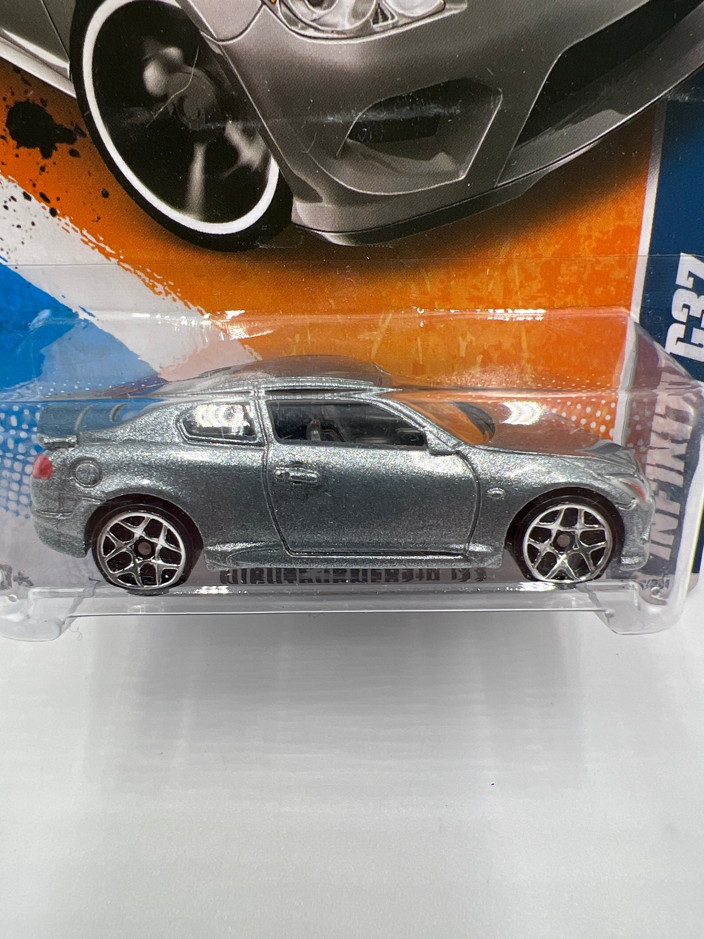2011 Hot Wheels Nightburnerz #114 Infiniti G37 Metallic Silver W/Protector