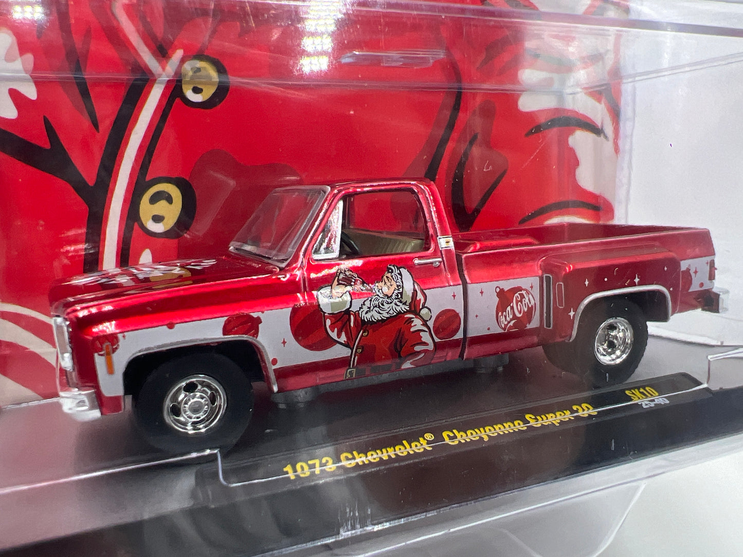 2025 M2 Machines Coca Cola Holidays 1973 Chevrolet Cheyenne Super 30 Red SK10 194D