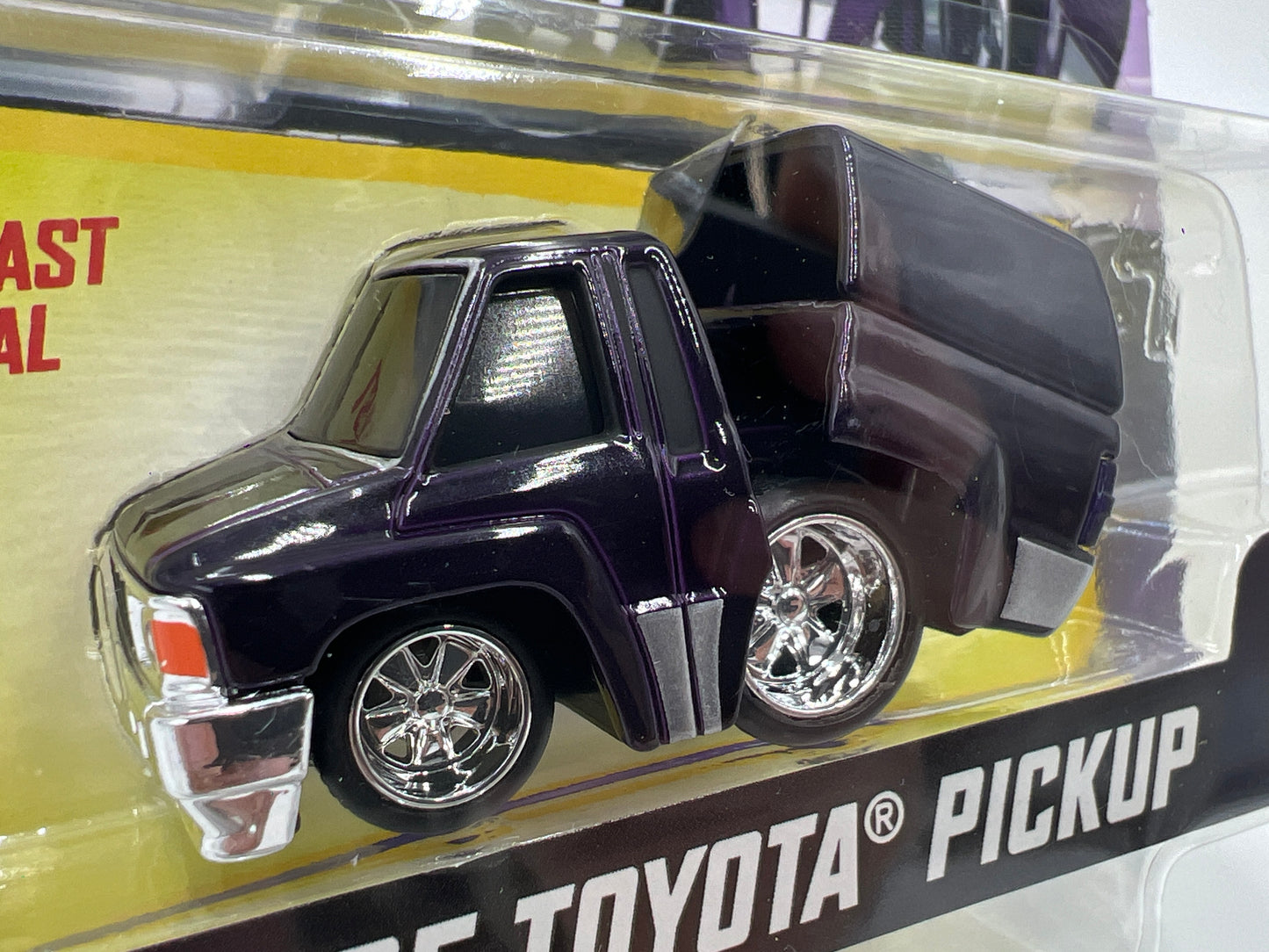 2025 MGA Car Tuned Series 6 #1 87 SR5 Toyota Pickup Purple Open Bed Version 179C