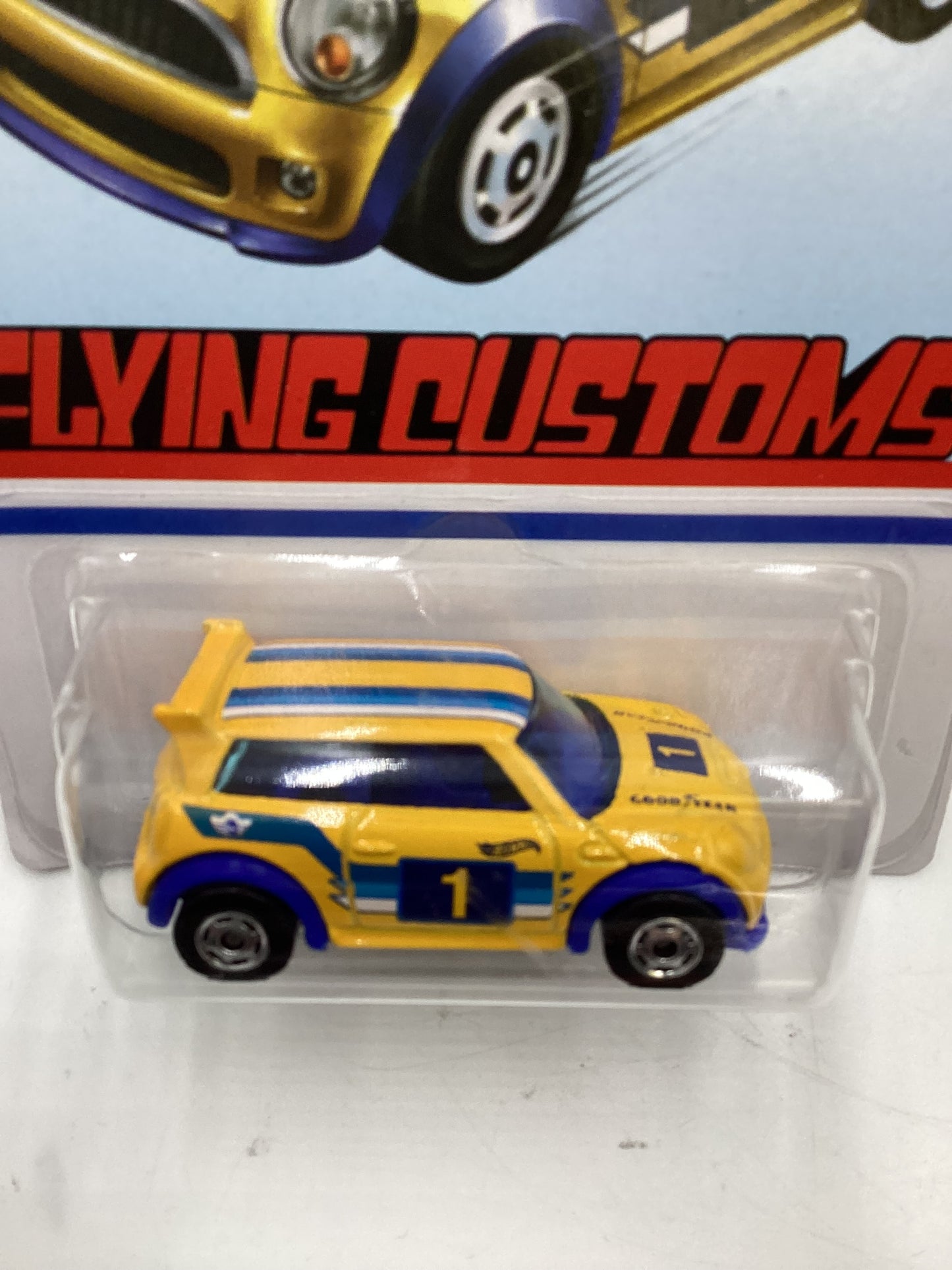Hot Wheels Target Exclusive Flying Customs Mini Cooper S Challenge Yellow 156H